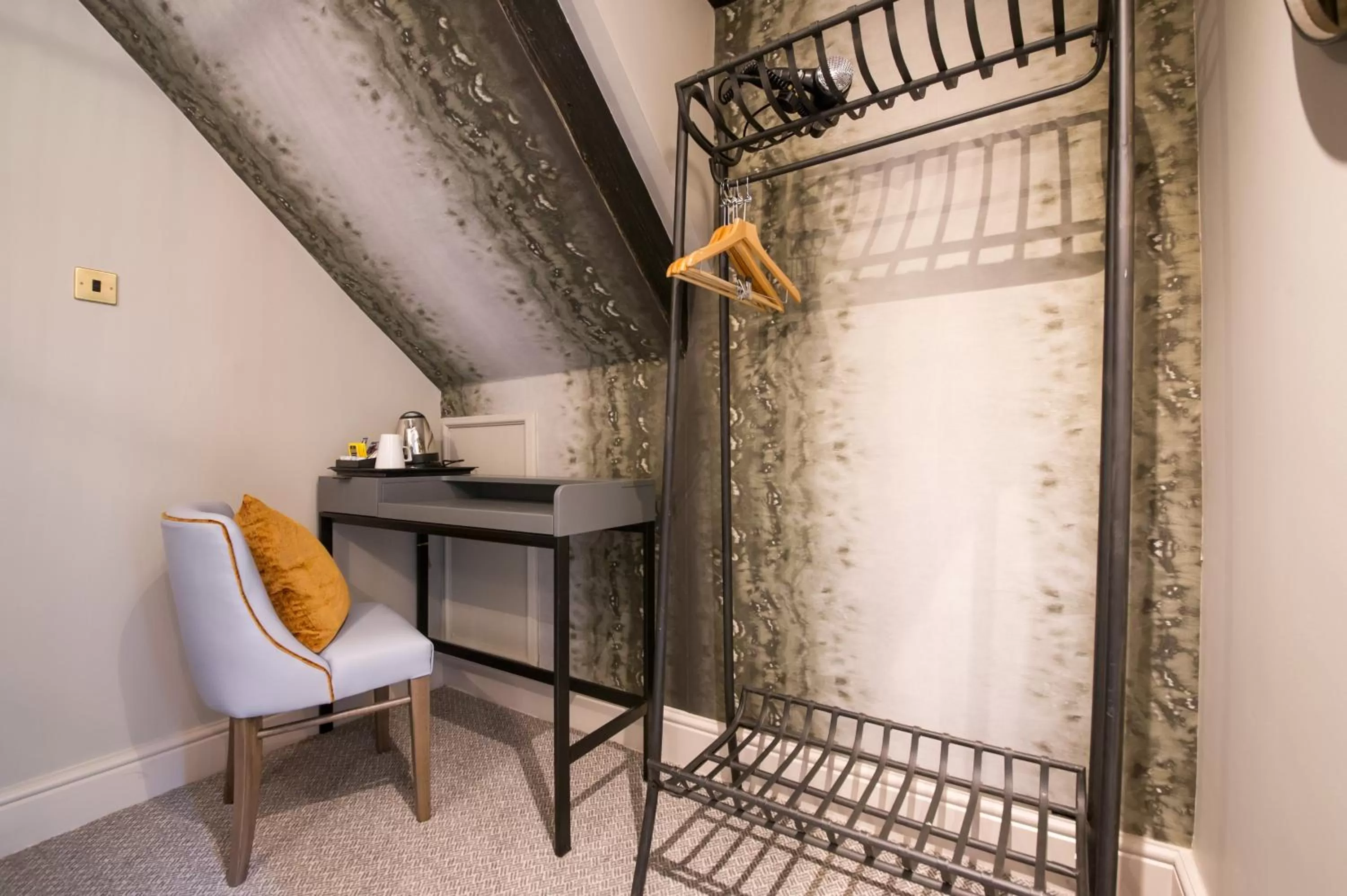 Coffee/tea facilities, Bed in The Bulls Head by Innkeeper's Collection