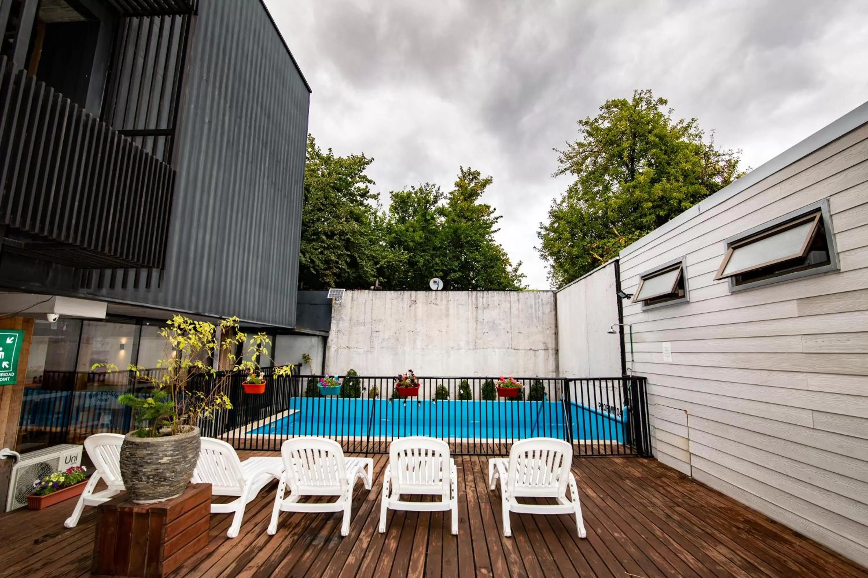 Swimming pool in Hotel Cumbres del Sur