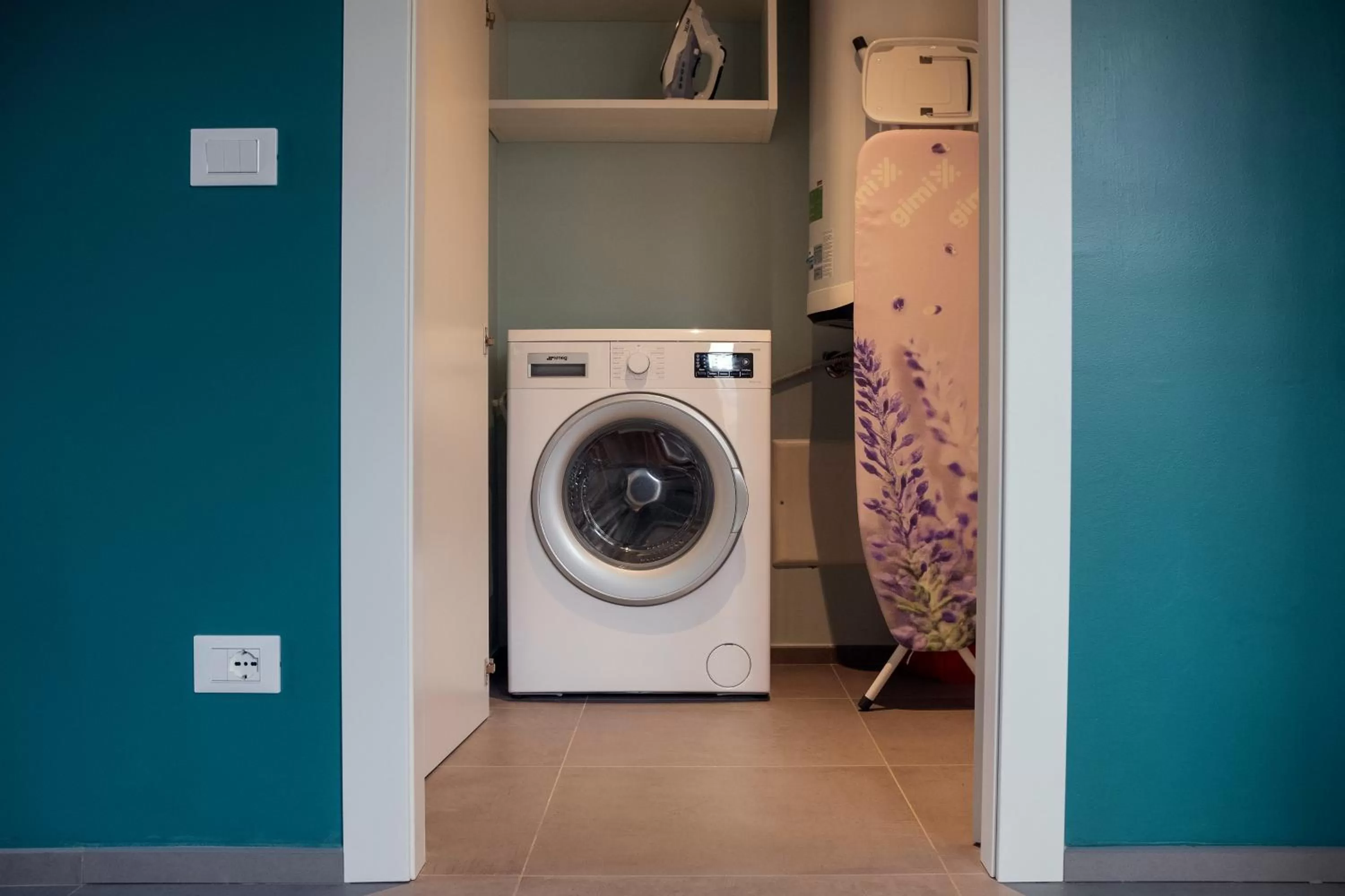 wardrobe in AlbaResidence Vico01