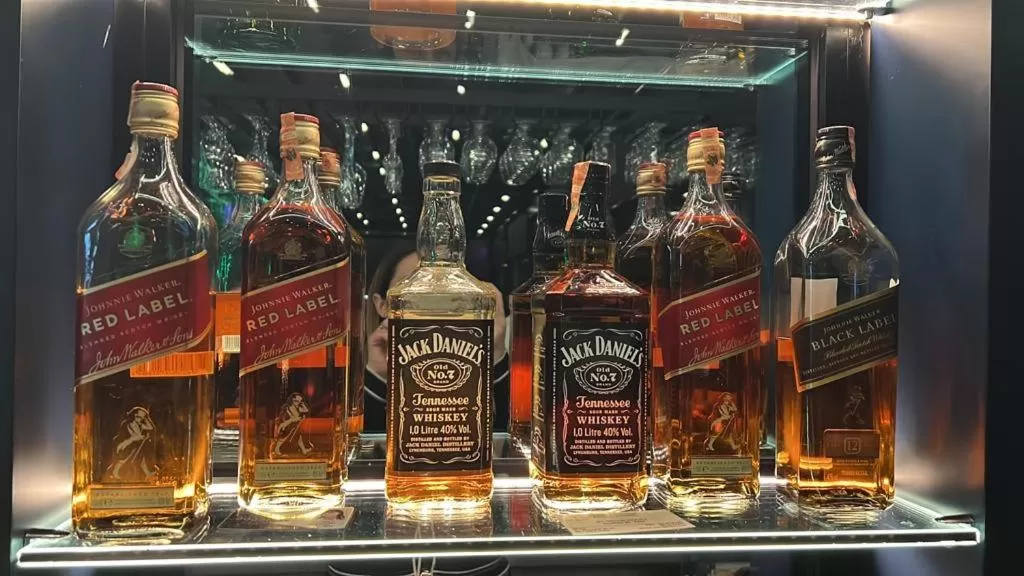 Nightclub / DJ, Drinks in 313 Villa City Center Hotel