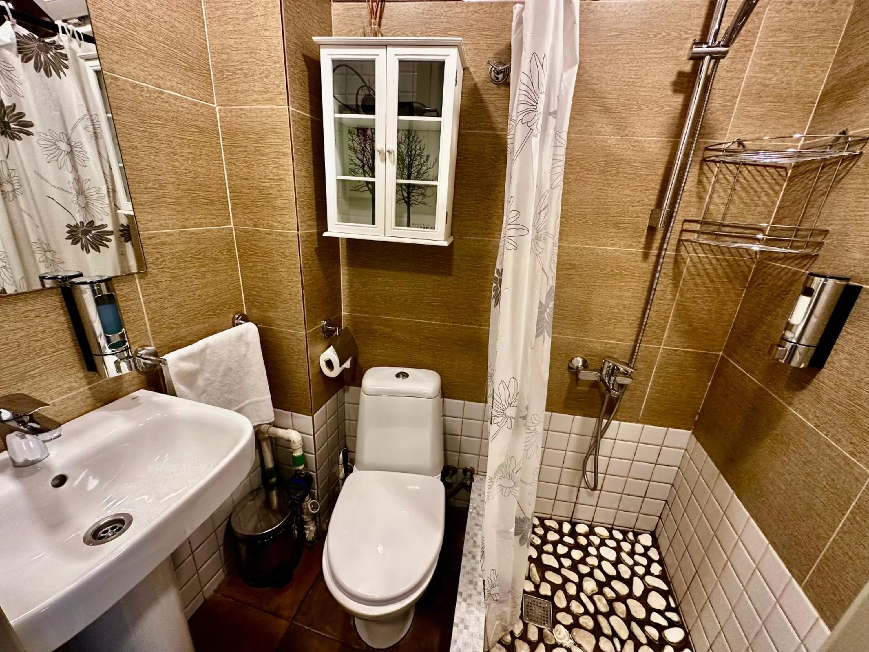 Toilet, Bathroom in Kindli Hotel