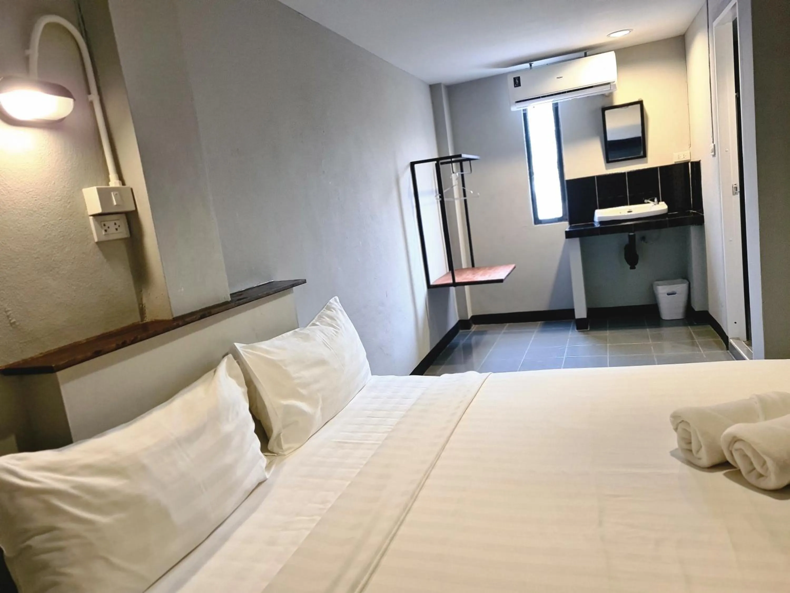 Bed in The 8 Factory Hotel Phitsanulok