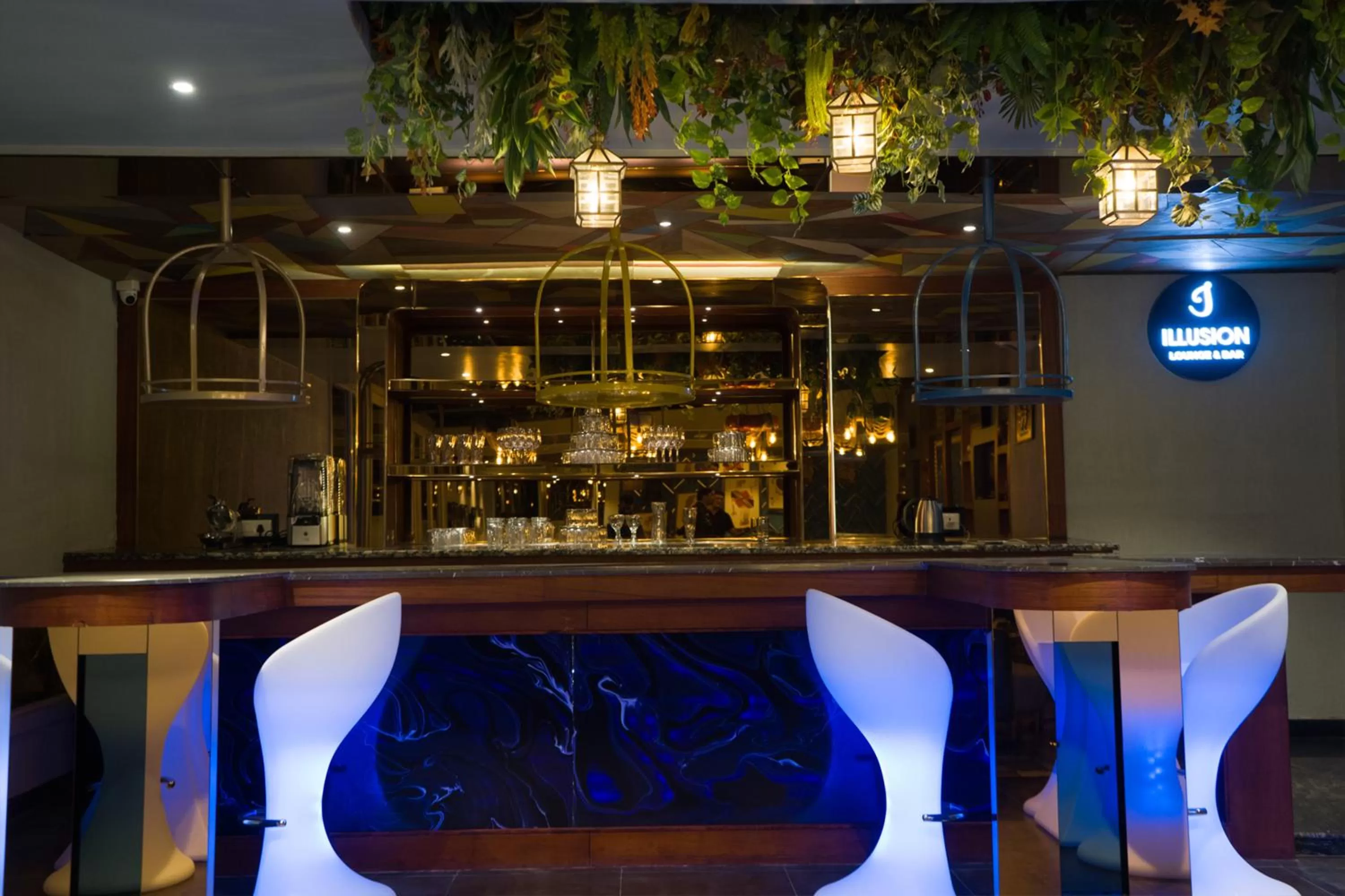 Lounge or bar in Clarks Inn Suites Kangra