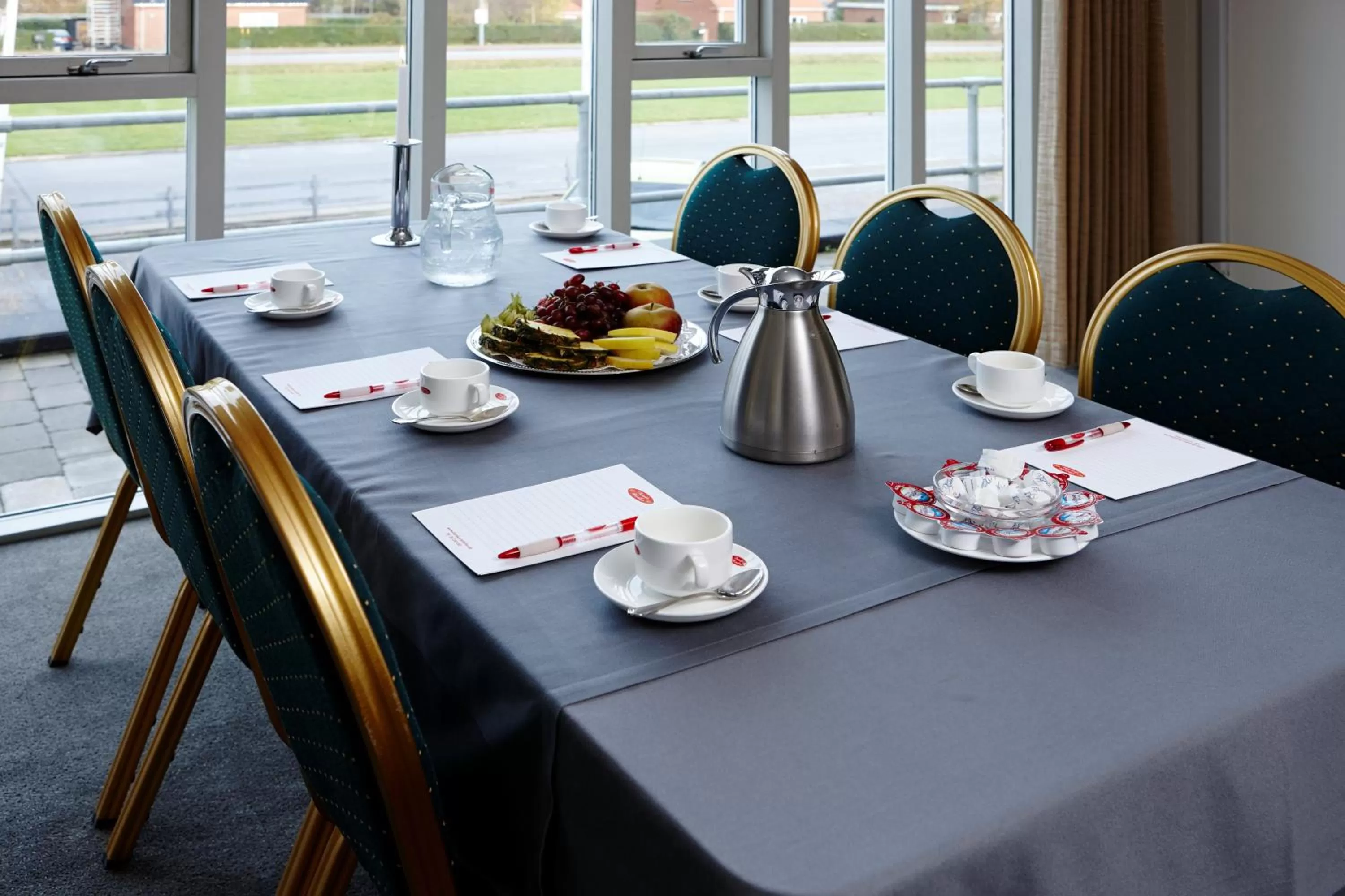 Restaurant/places to eat in Hotel Falken