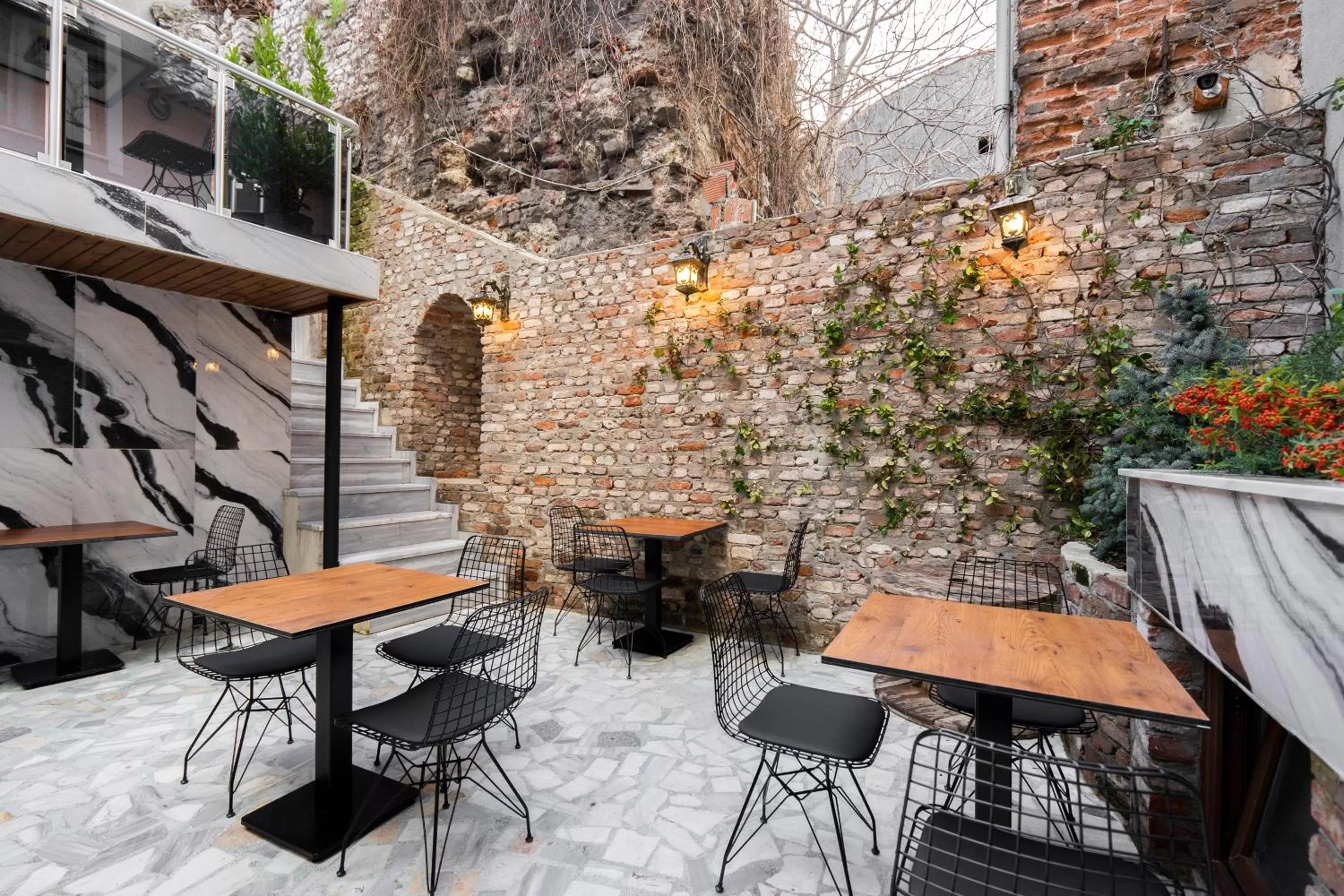 Patio in Castillo Rojo Hotel Istanbul