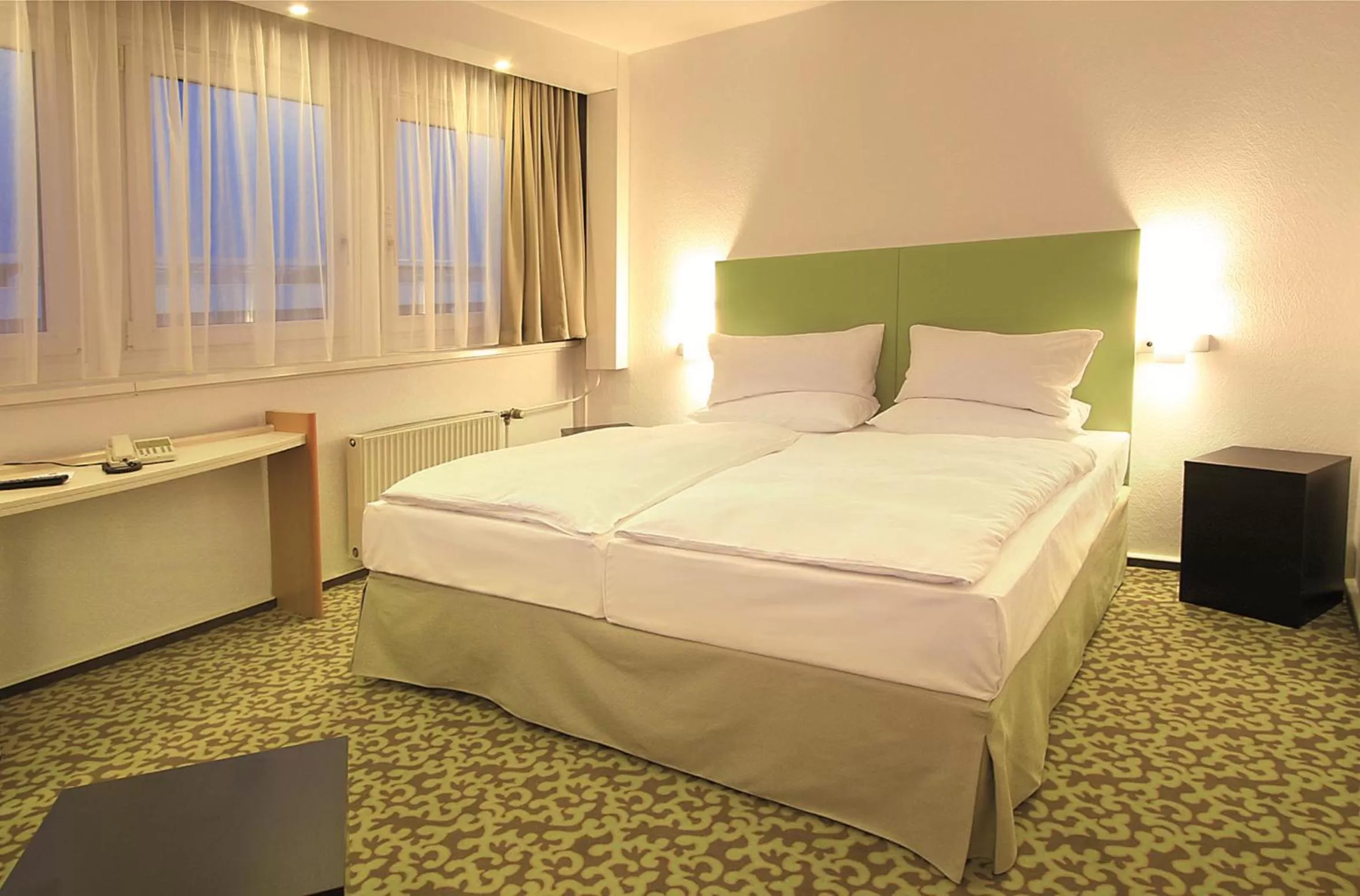 Standard Double Room with Sofa in ibis Dresden Zentrum