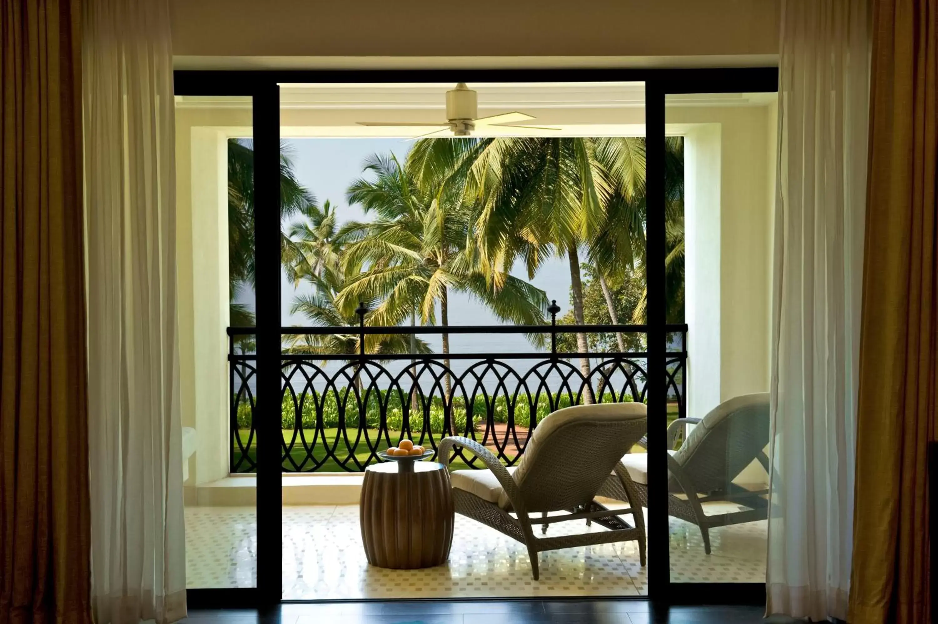 Twin Beds with Balcony Bay View Club Access - Complimentary Airport transfers from Dabolim and Mopa Airport in Grand Hyatt Goa Twin Beds with Balcony Bay View Club Access - Complimentary Airport transfers from Dabolim and Mopa Airport in Grand Hyatt Goa