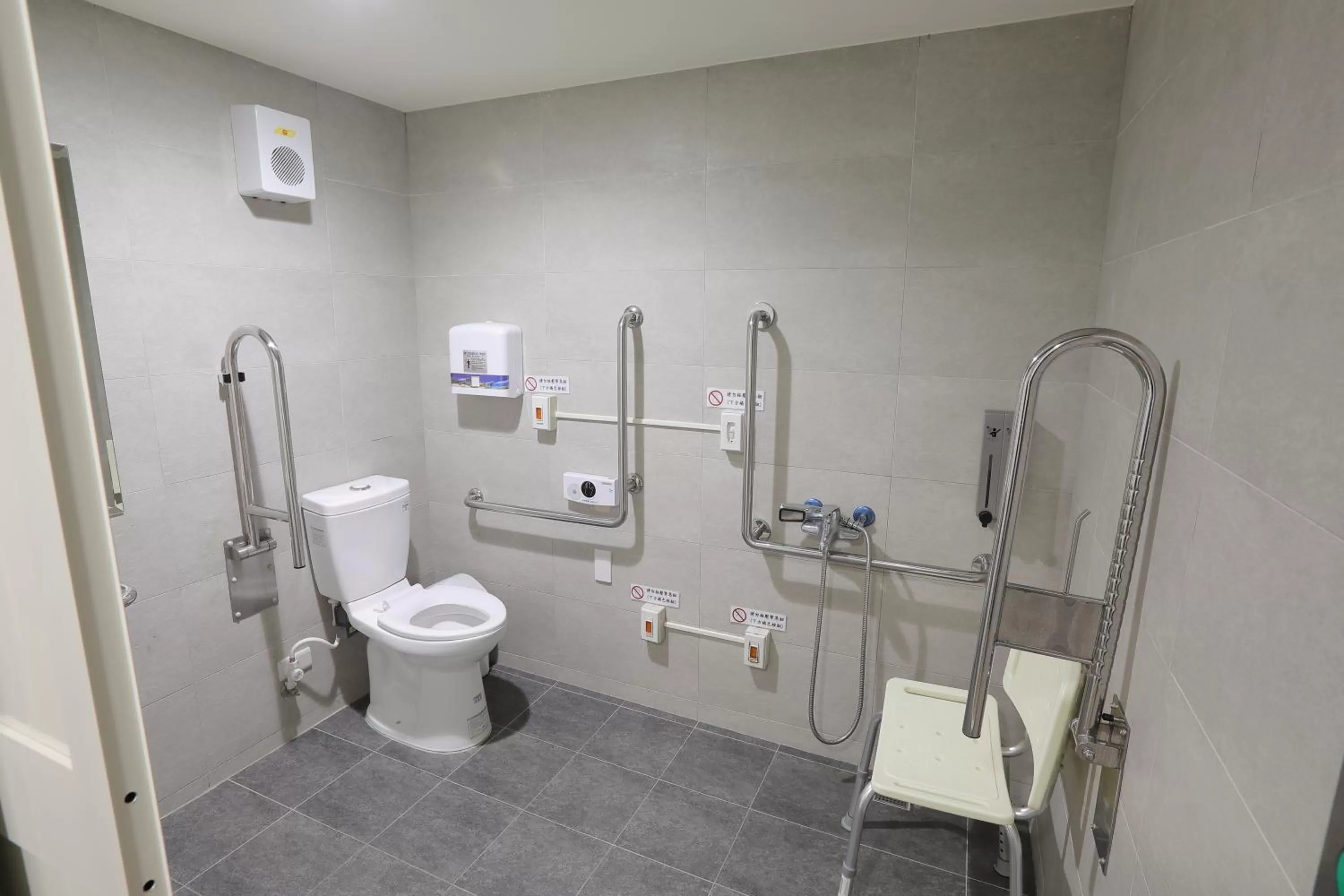 Bathroom in Place‧X Hotel