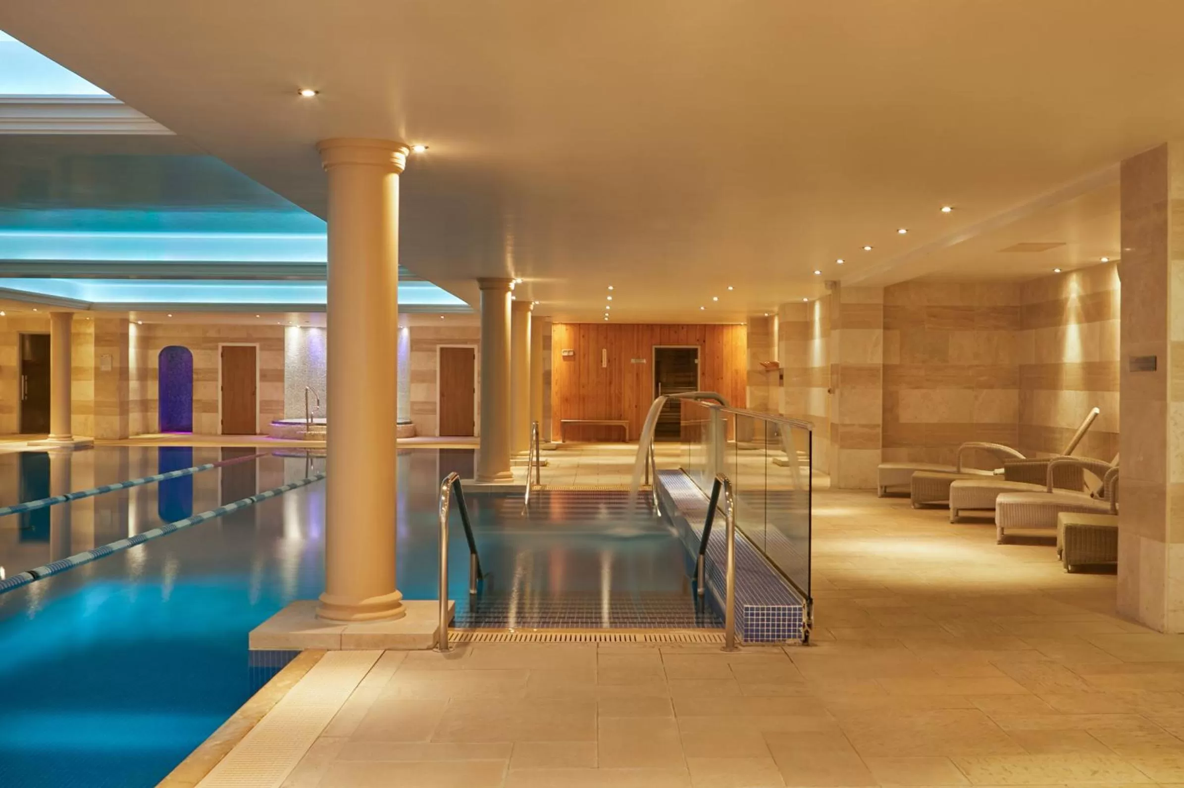 Swimming pool in Lion Quays Resort