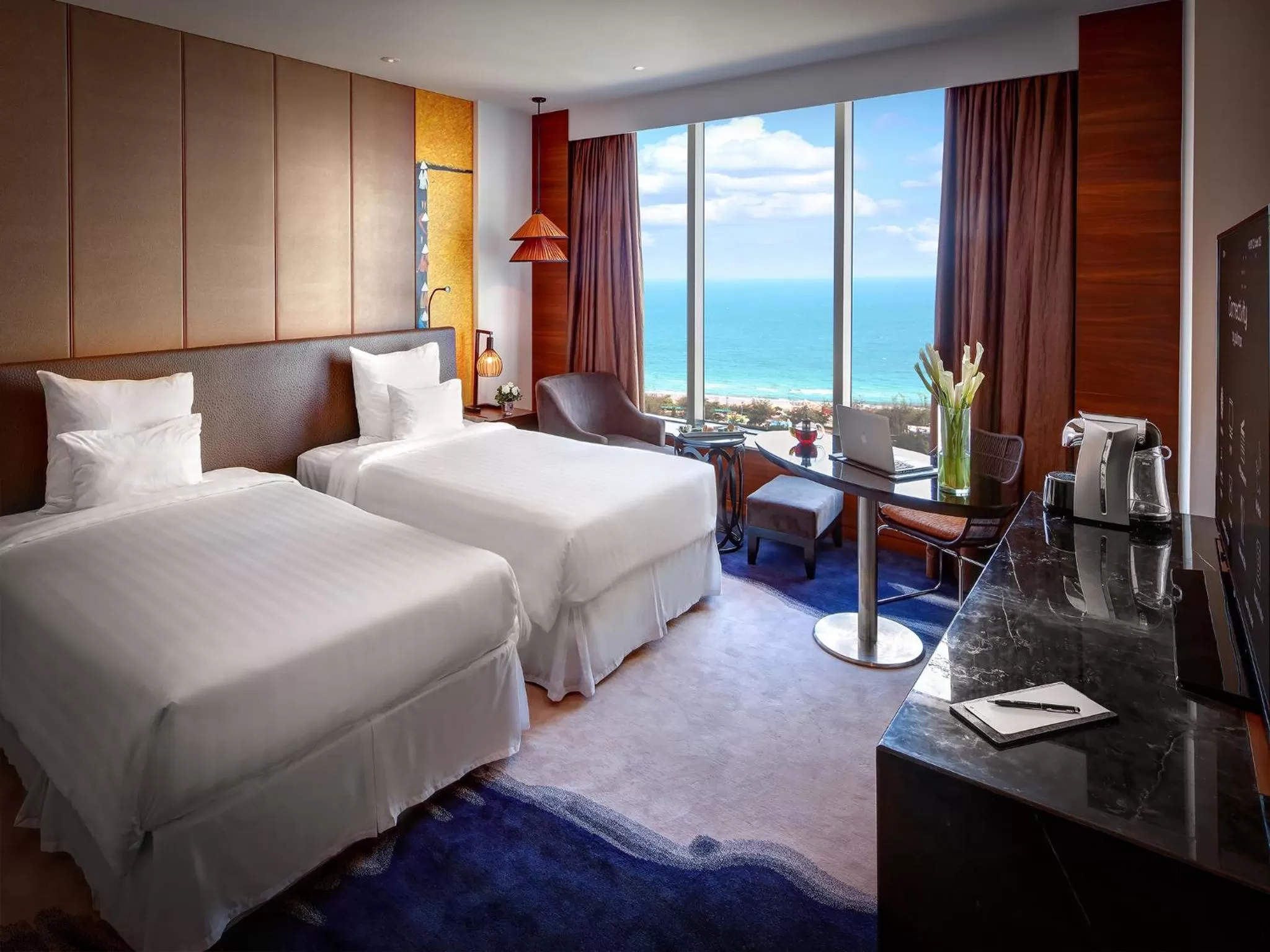 Photo of the whole room, Bed in Pullman Vung Tau