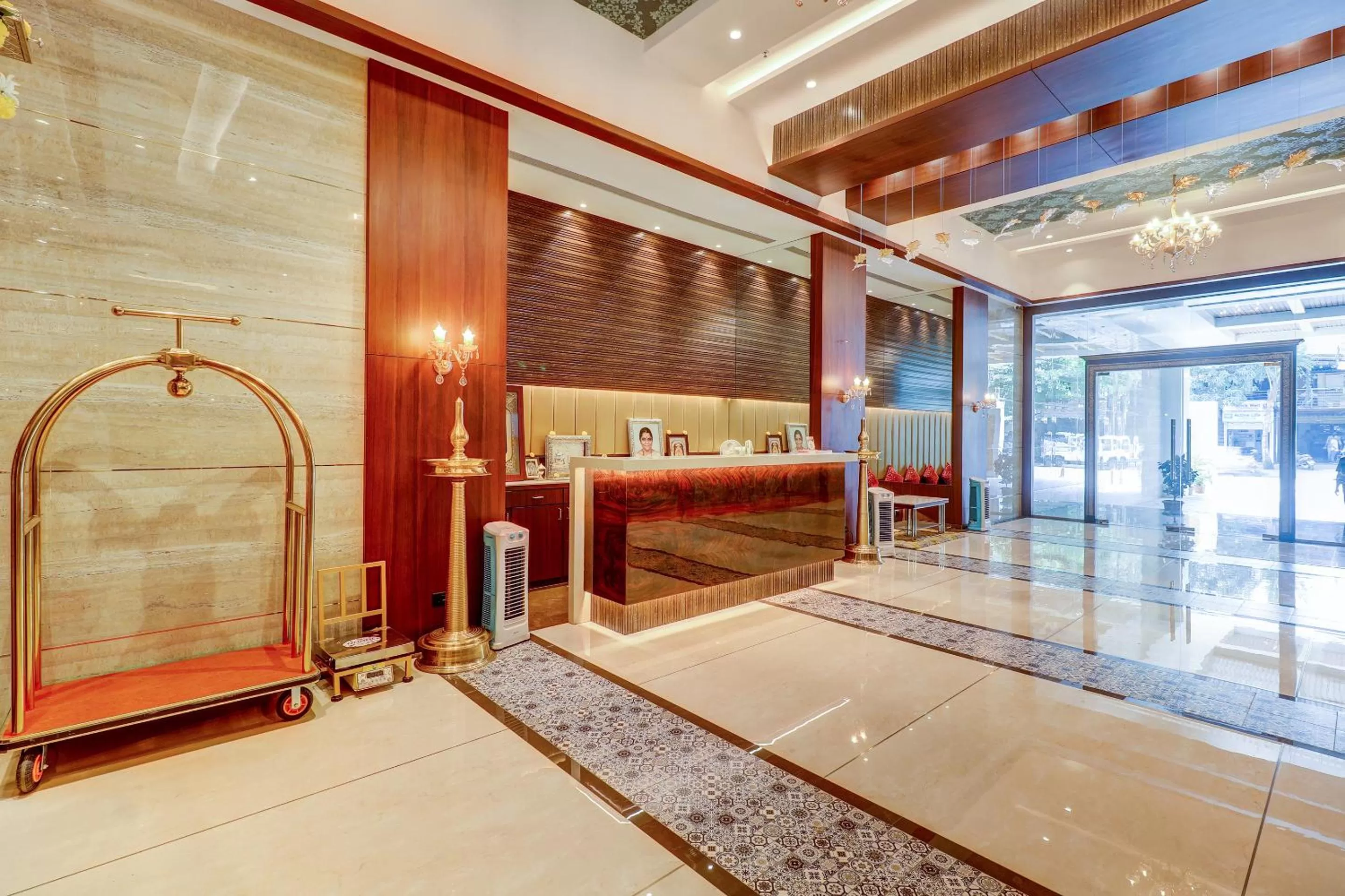 Lobby or reception in Hotel Gurudev Grand