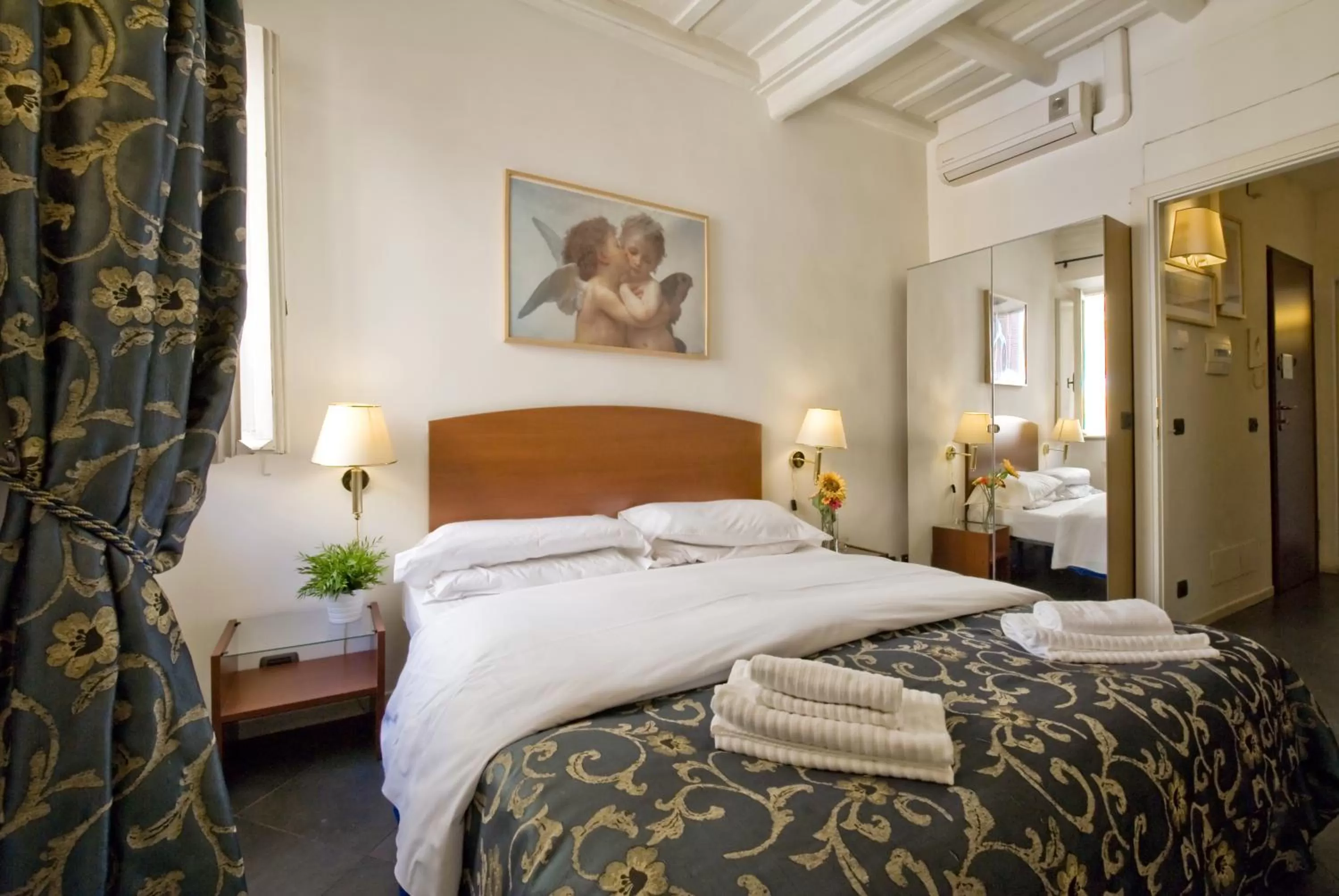 Bed in B&B Ventisei Scalini A Trastevere