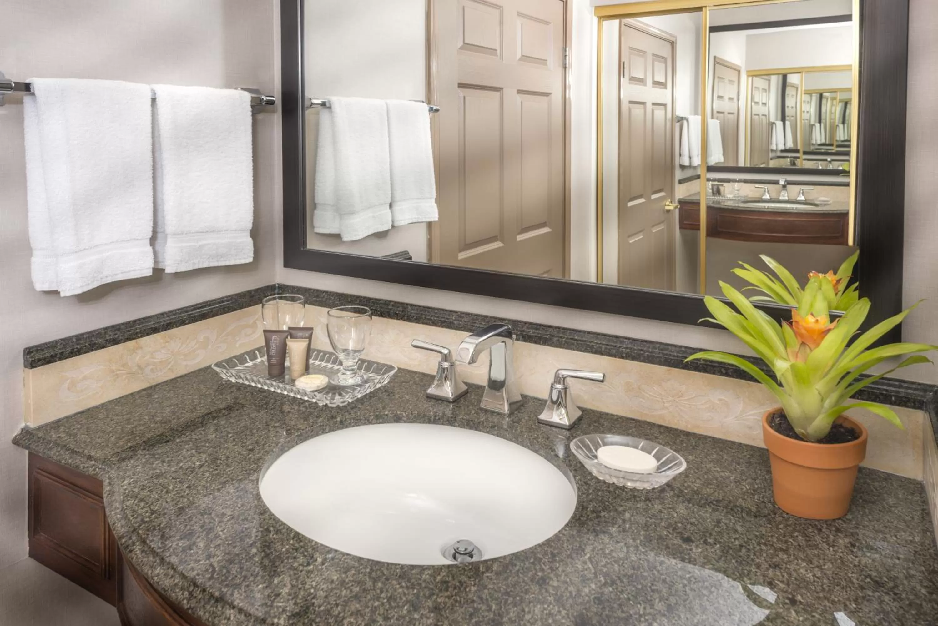 Bathroom in Ayres Hotel Laguna Woods - Aliso Viejo