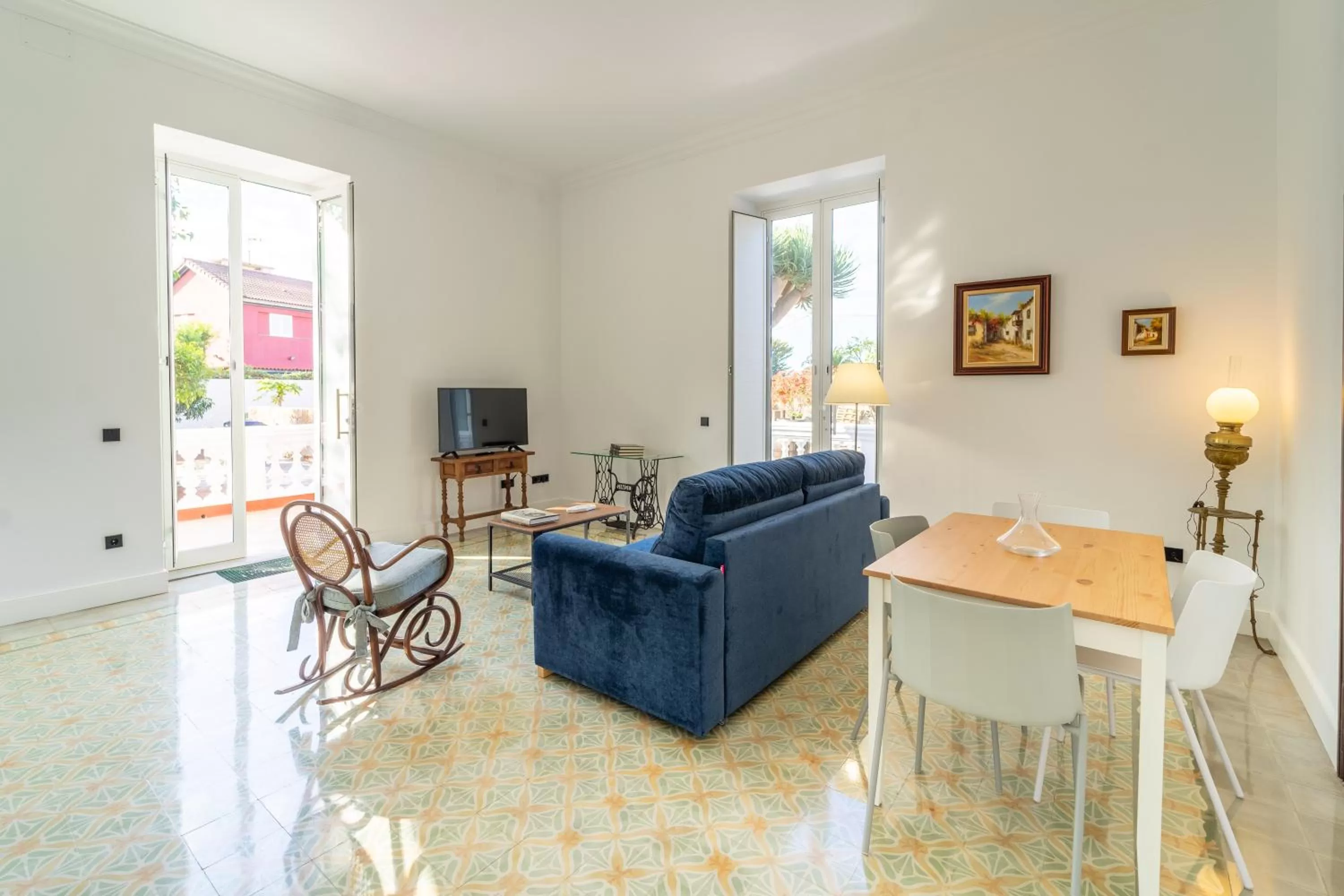 Living room, Seating Area in Albor Suites