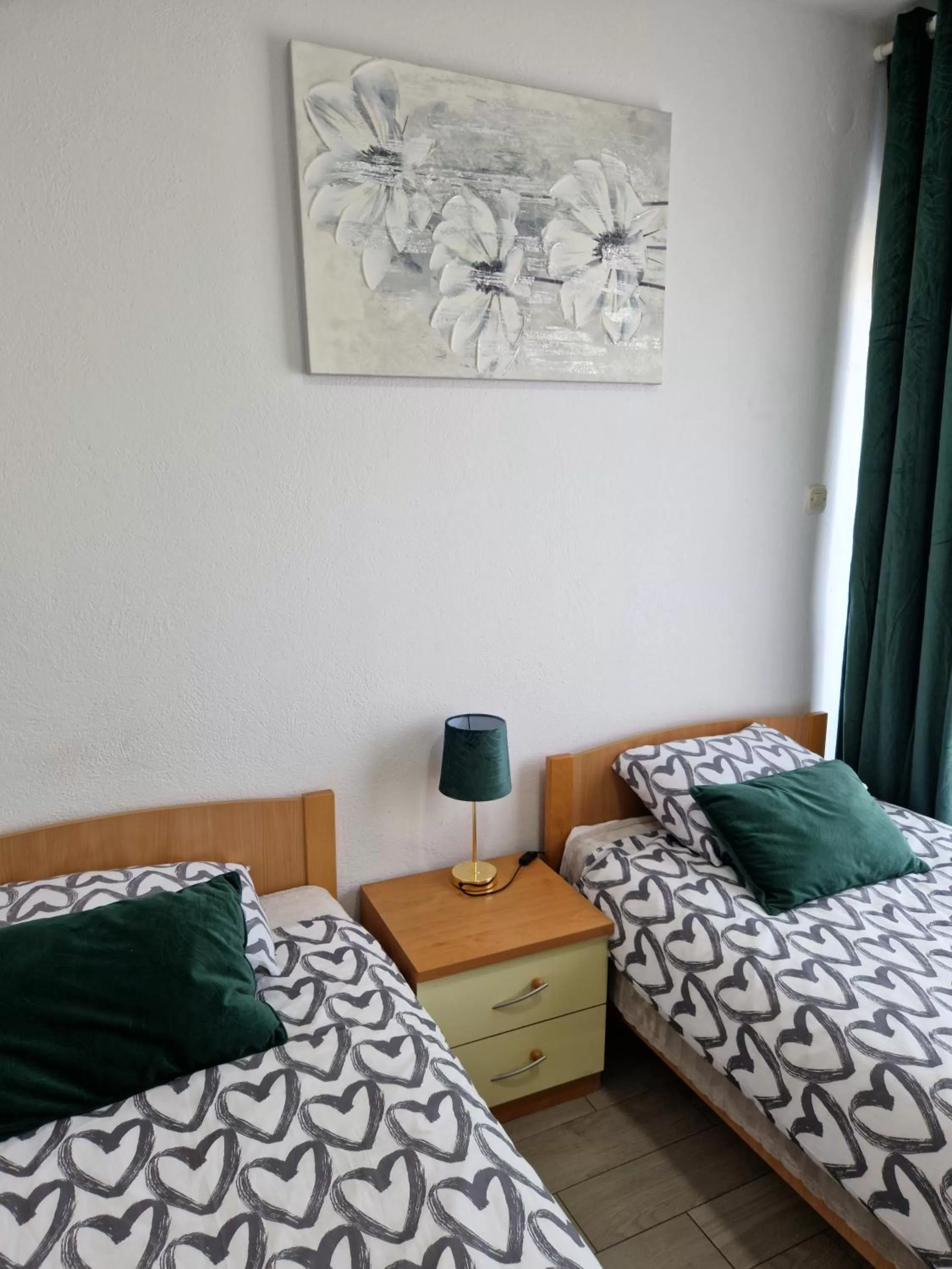 Bed in Motel "Tri lovca"