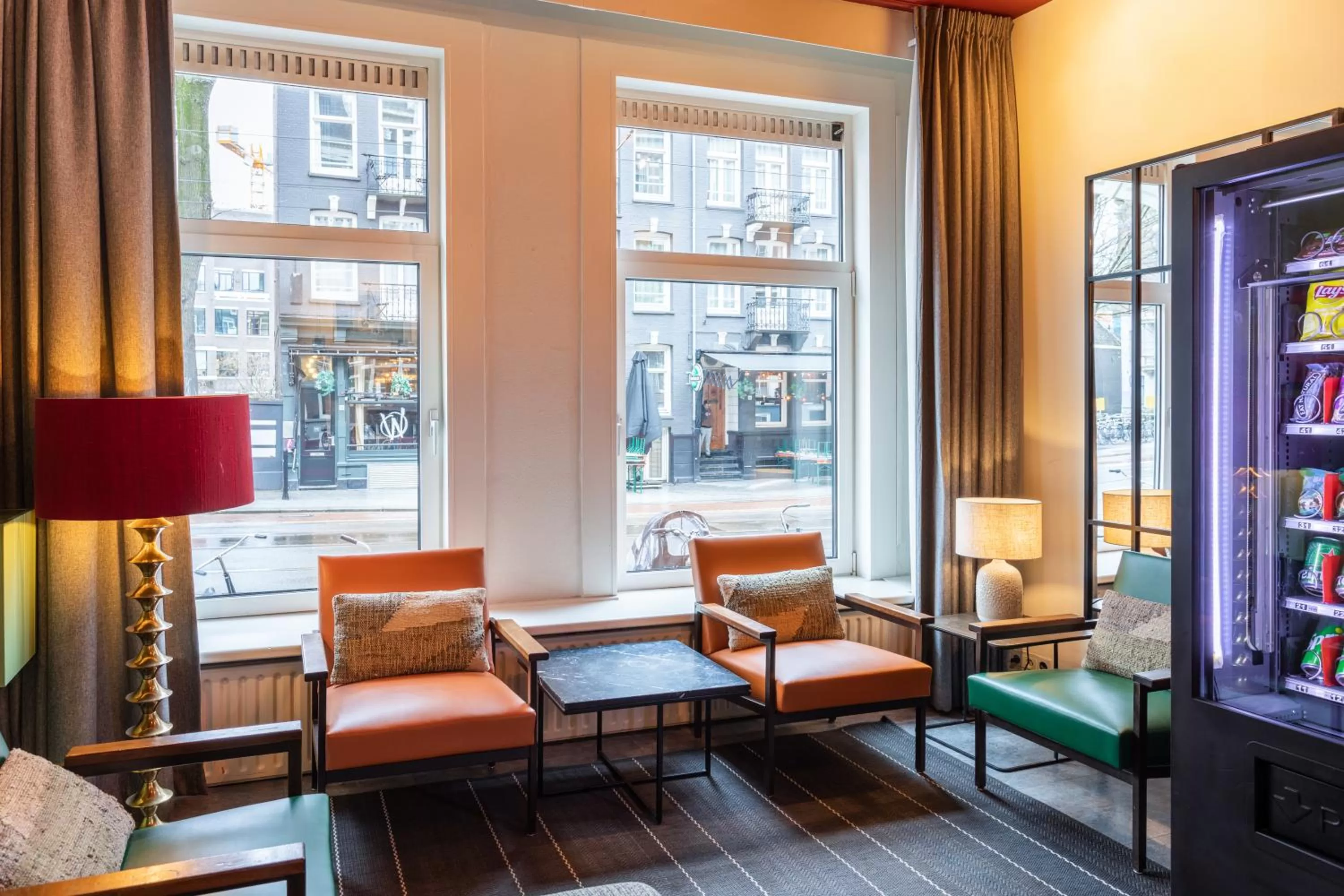 Seating Area in Weber Hotel 397