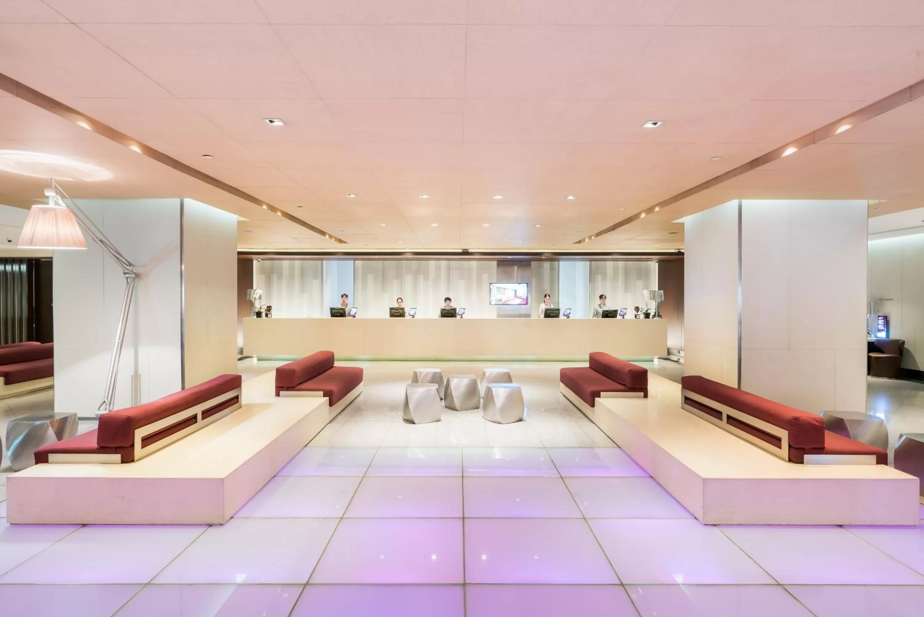 Lobby or reception in Pathumwan Princess Hotel