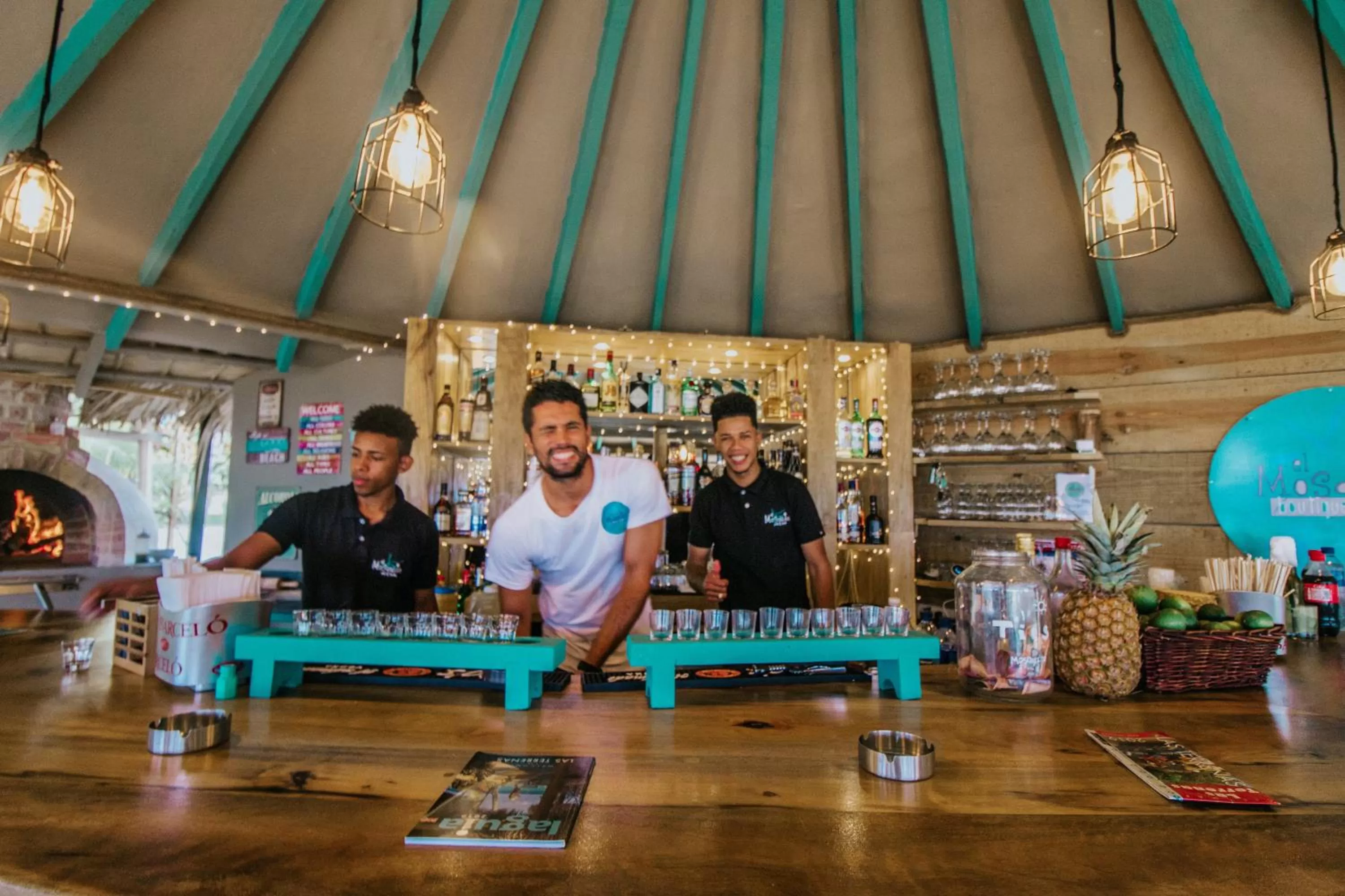Lounge or bar in El Mosquito Boutique Hotel Playa Bonita