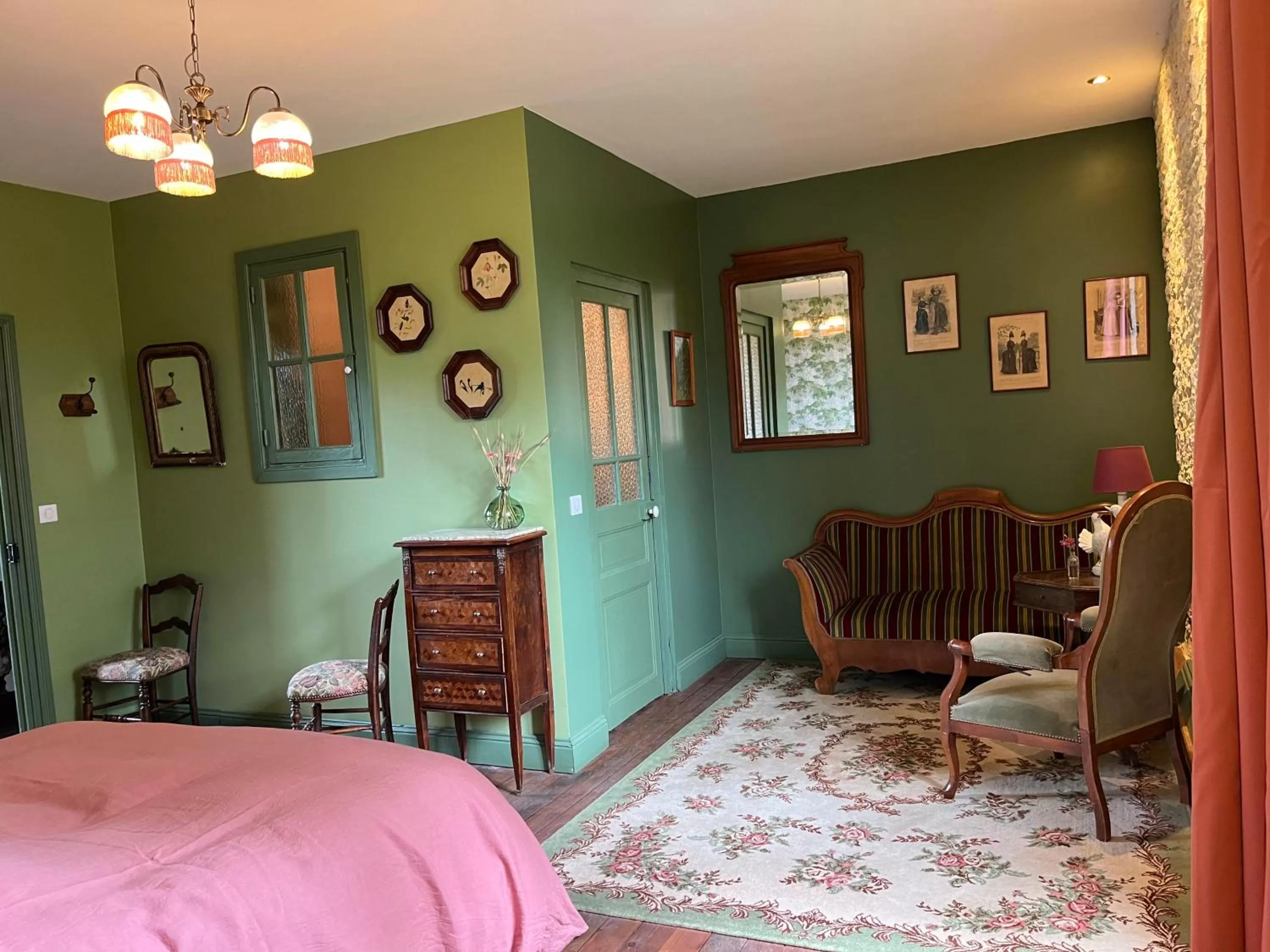 Photo of the whole room in Le Clos Chalmon Chambre d'hôte