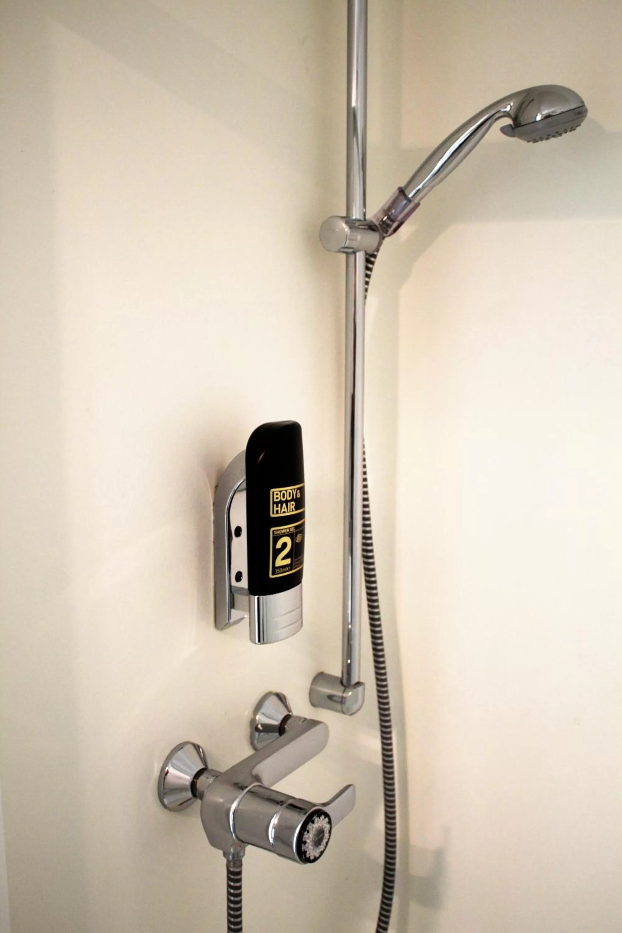 Bathroom in bestprice Hotel Bendorf Koblenz