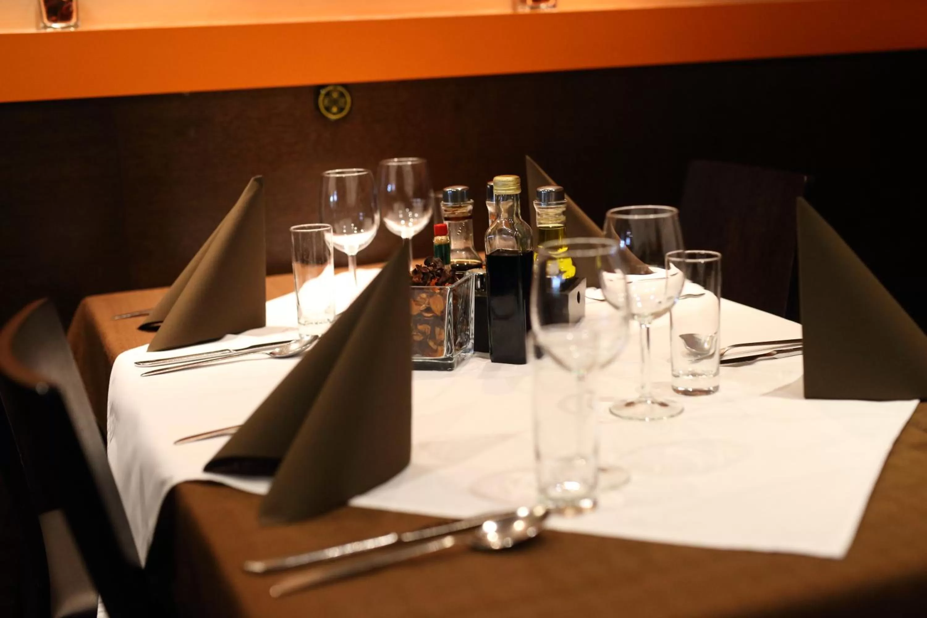 Restaurant/places to eat in Hotel Pomaranča