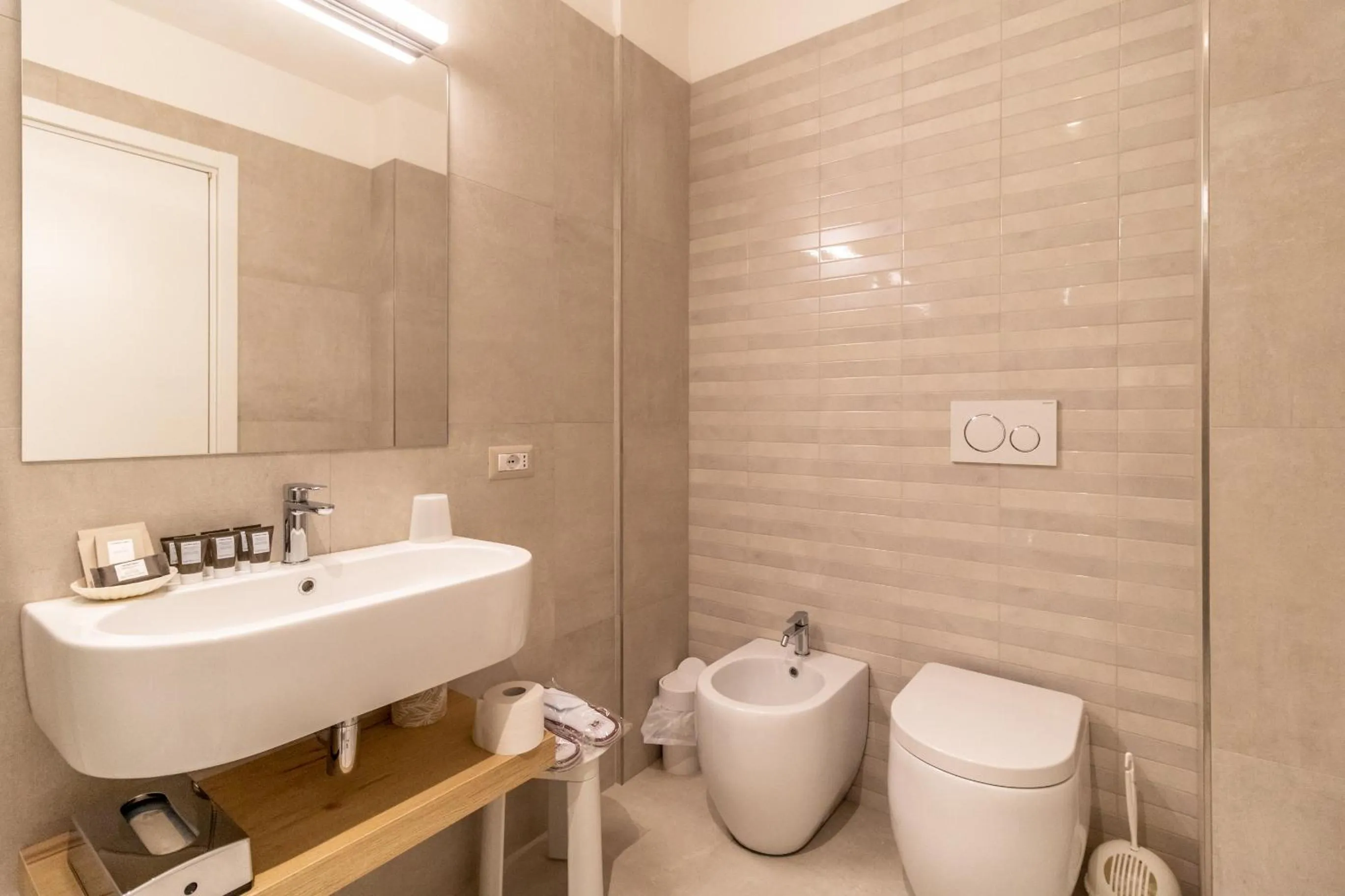 Bathroom in Bellettini Hotel