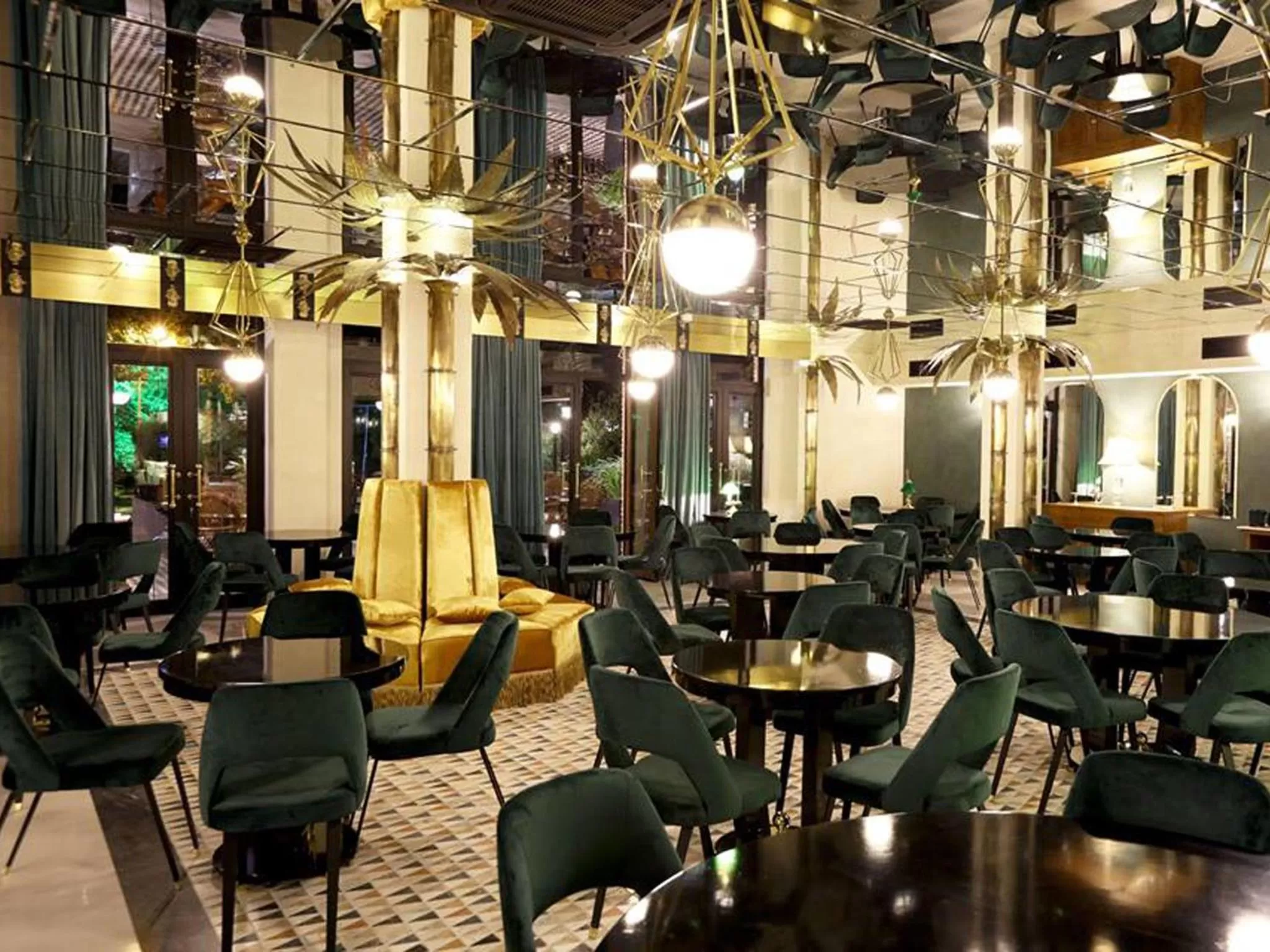 Restaurant/places to eat in Museum Hotel