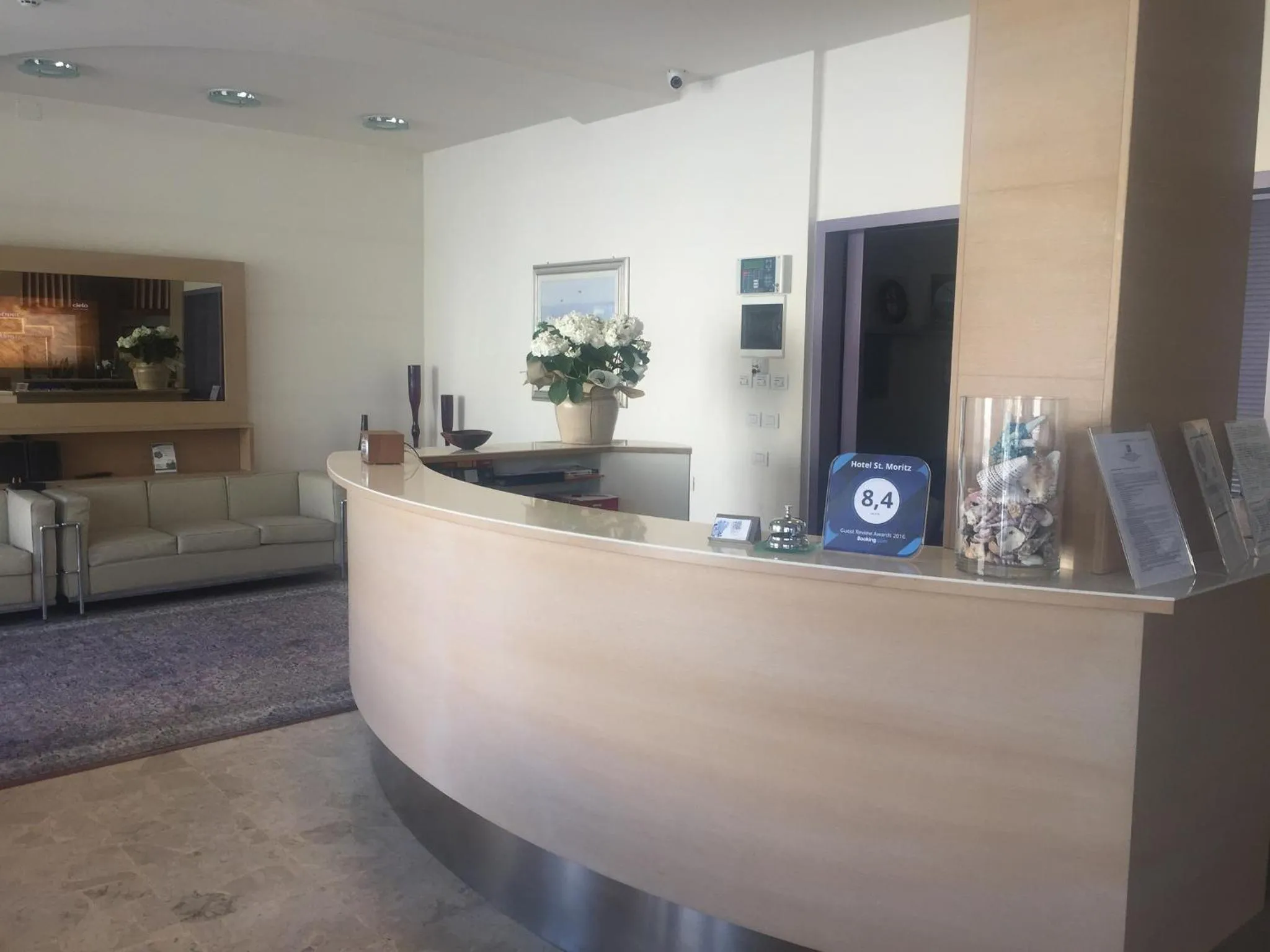 Lobby or reception in Hotel St. Moritz