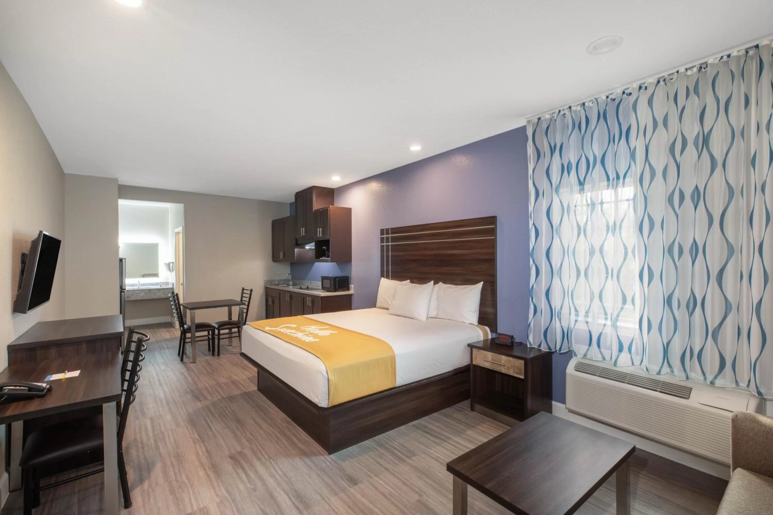 Bedroom, Bed in Days Inn & Suites by Wyndham La Porte