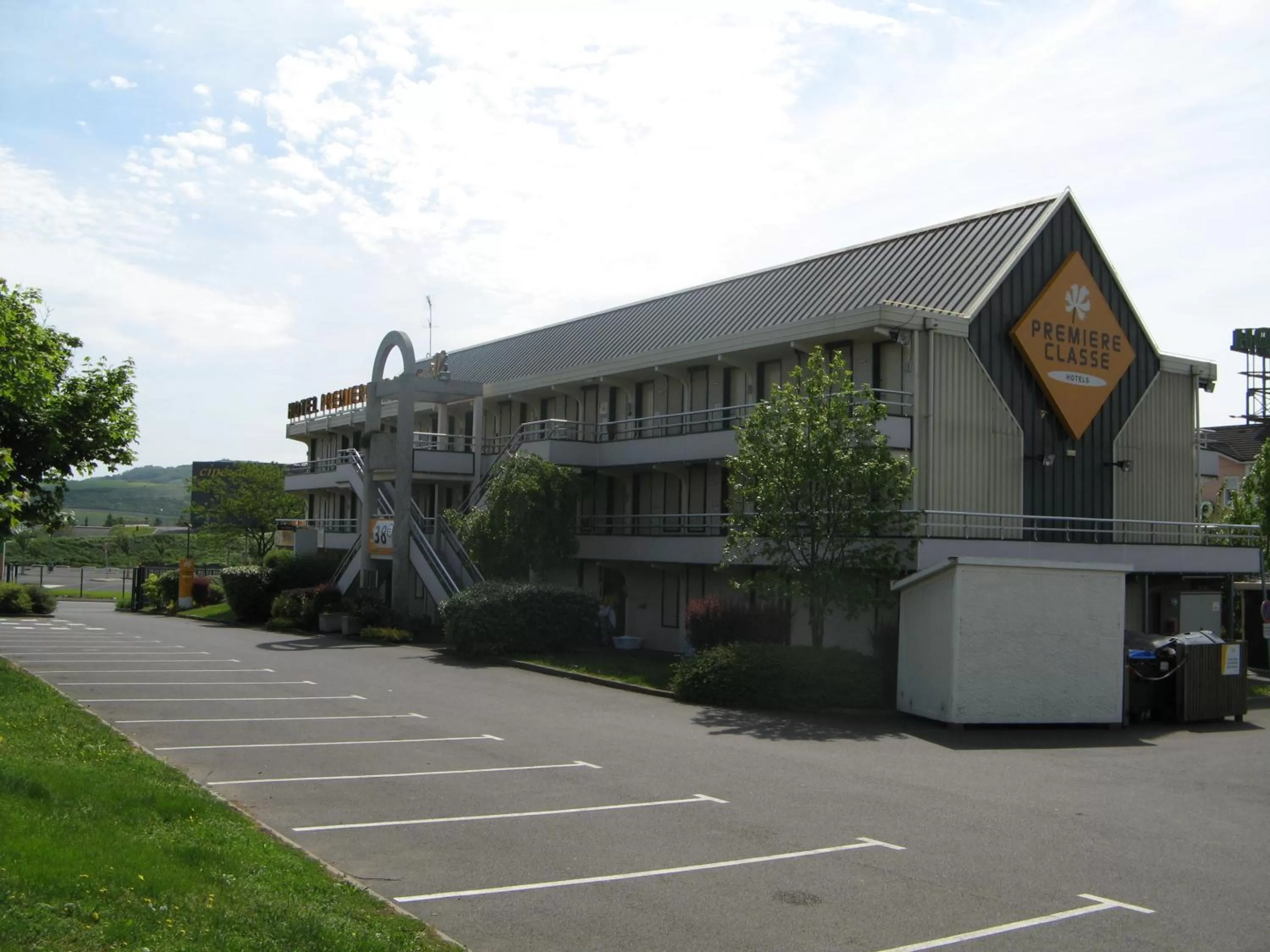 Facade/entrance in Première Classe Clermont-Ferrand Aubière