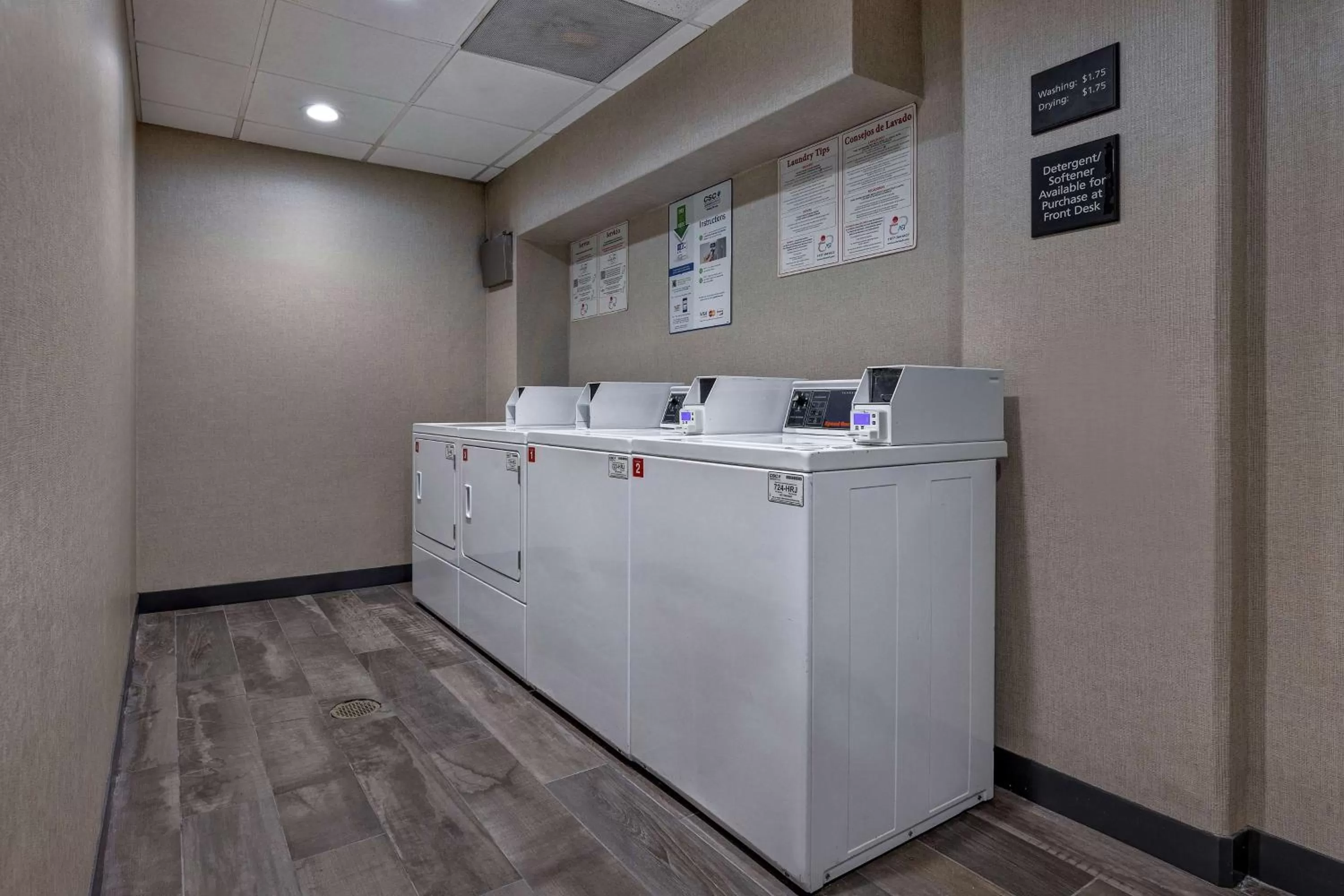 Property building in Hampton Inn San Antonio Downtown