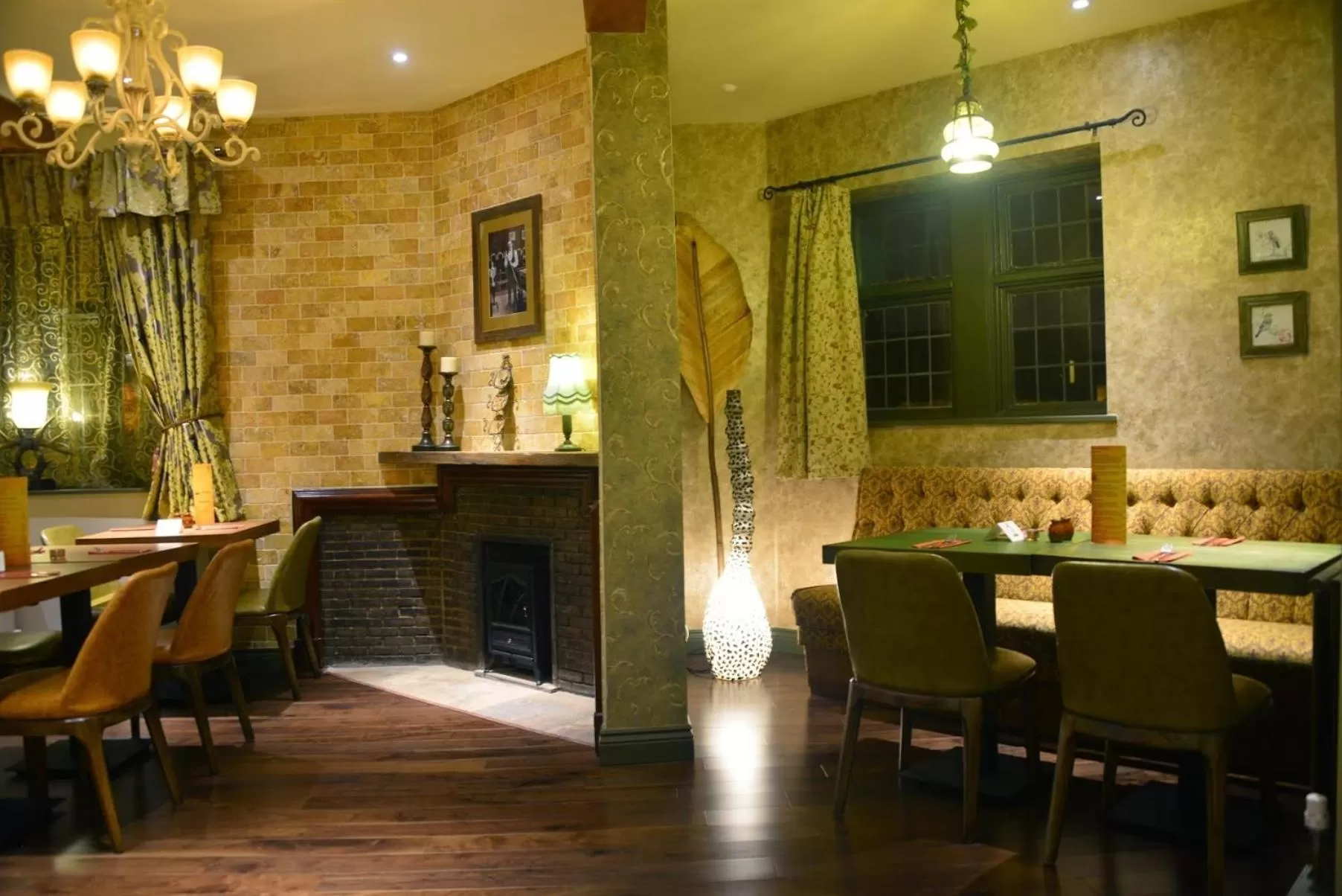 Restaurant/places to eat in Albion Boutique Guest House