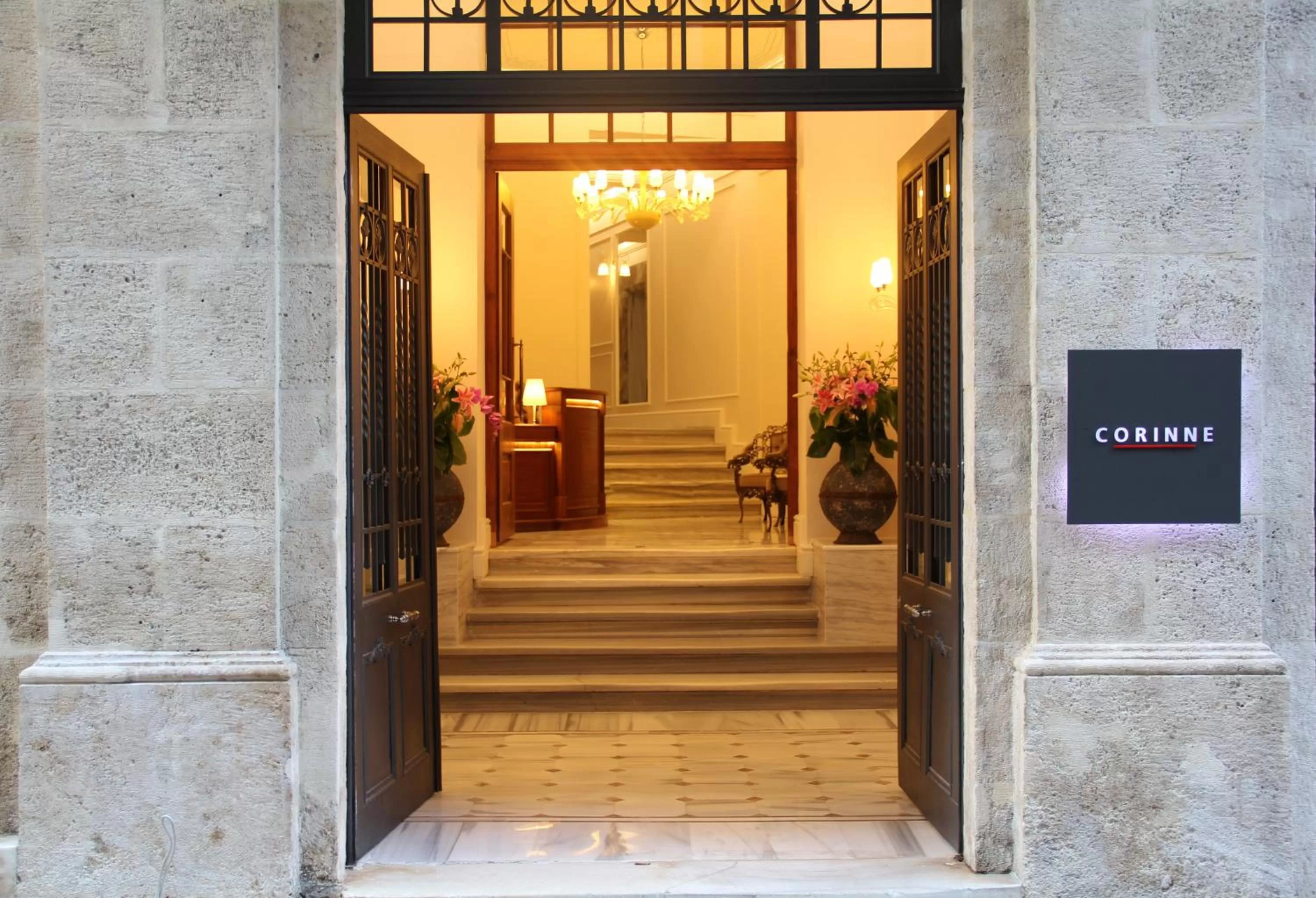 Facade/entrance in Corinne Art & Boutique Hotel