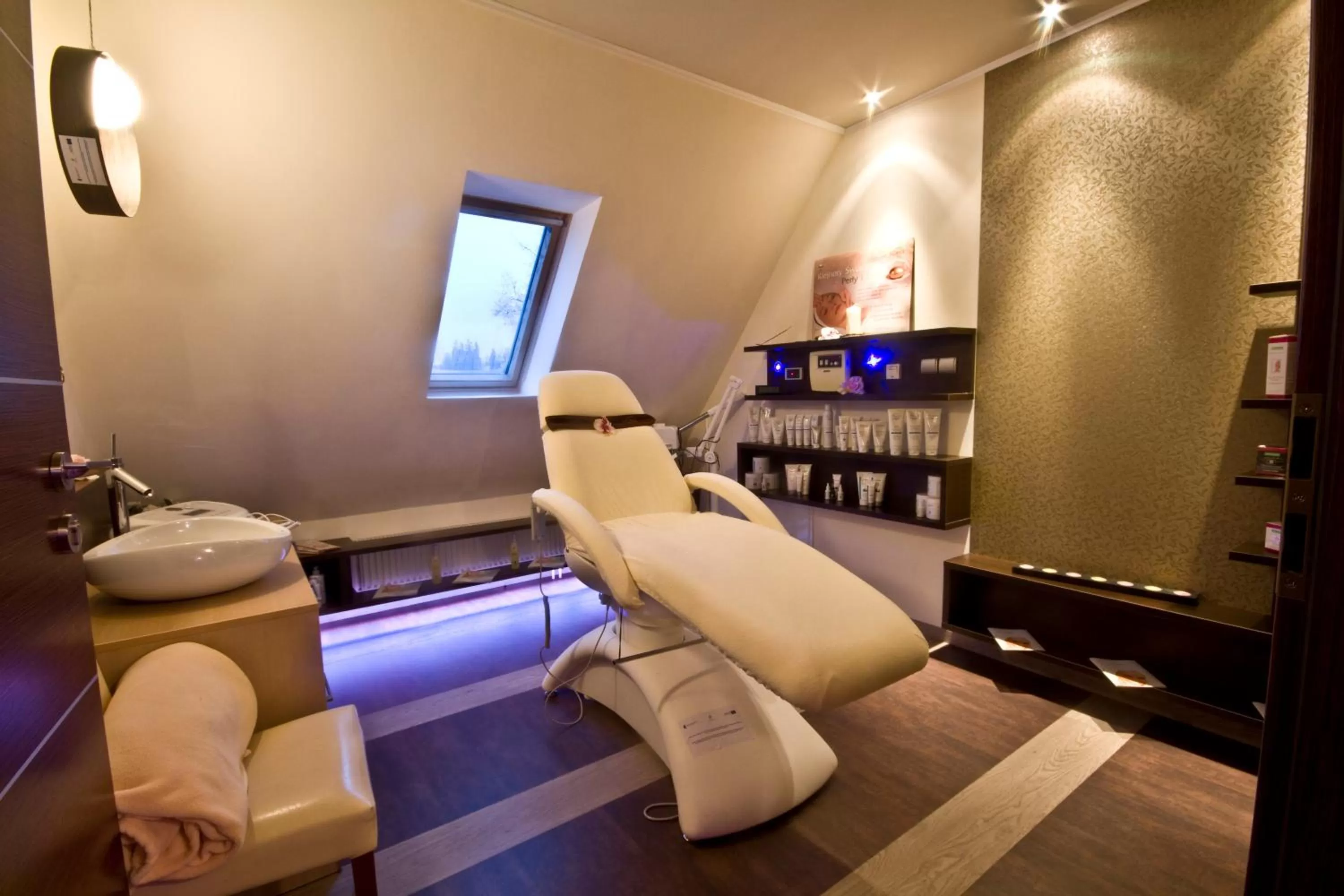 Spa and wellness centre/facilities, Seating Area in Centrum Green Hill Business & SPA