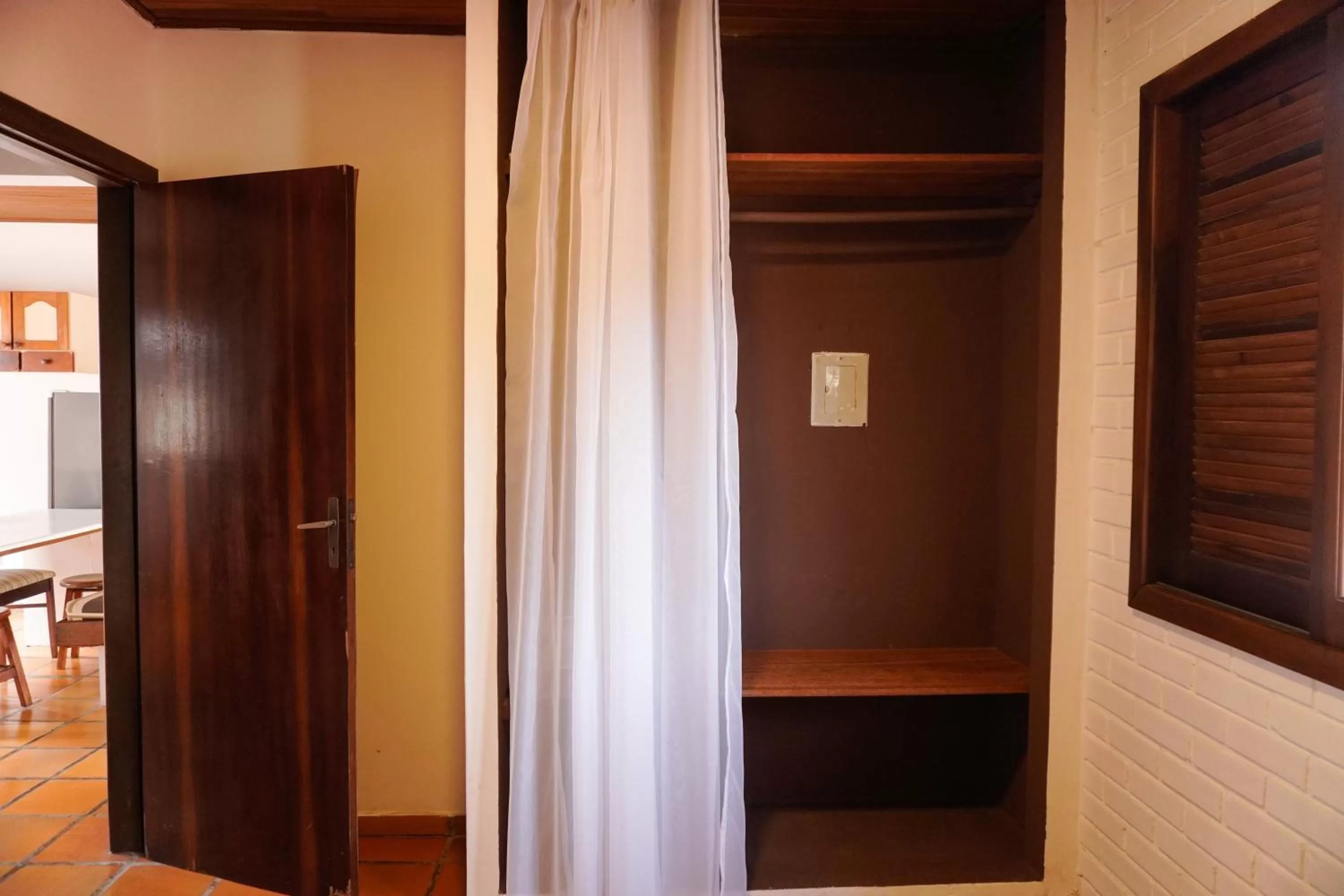 Bedroom, TV/Entertainment Center in Pousada Dunasol Floripa