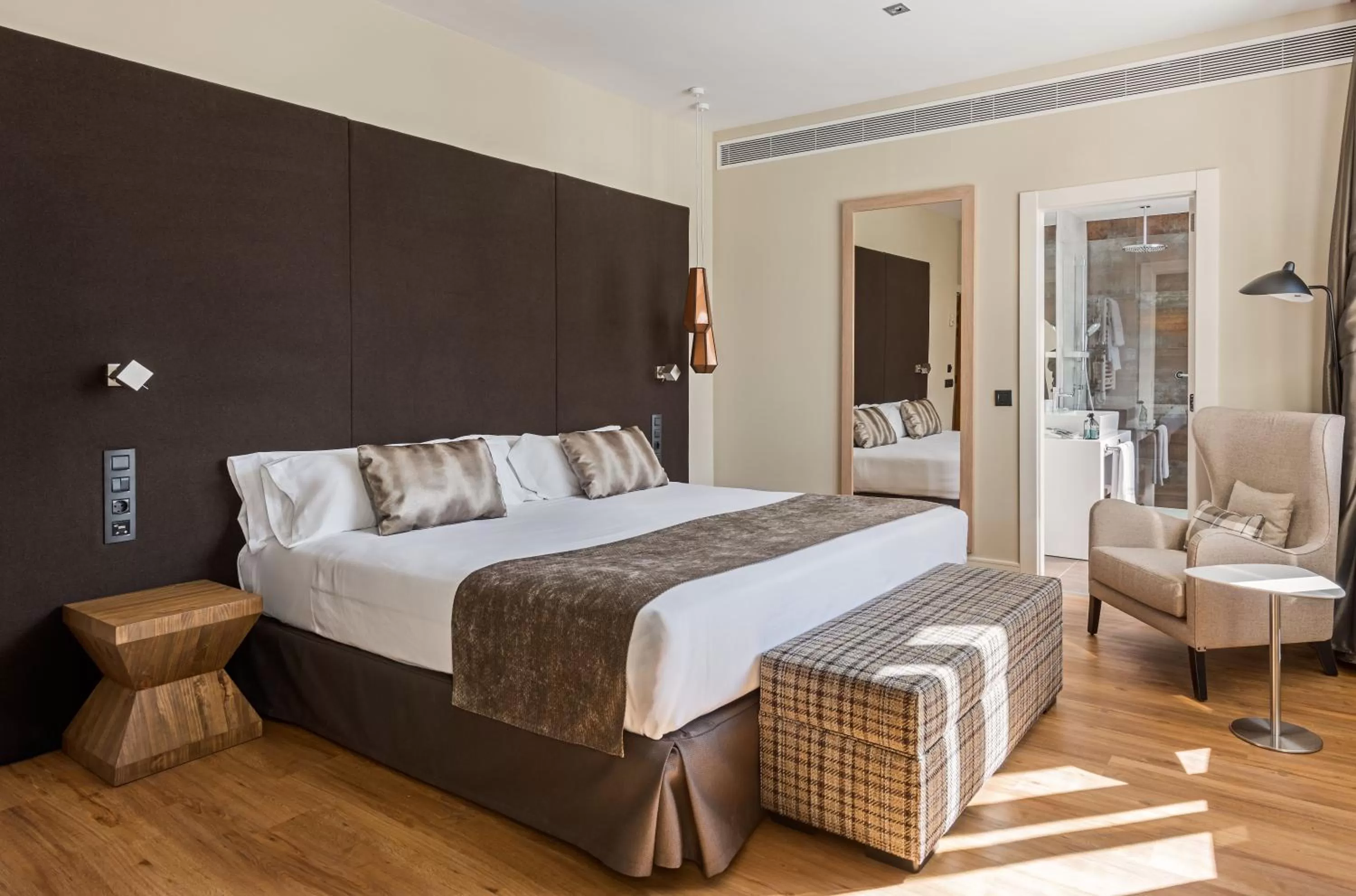 Bed in Catalonia Gran Vía Madrid