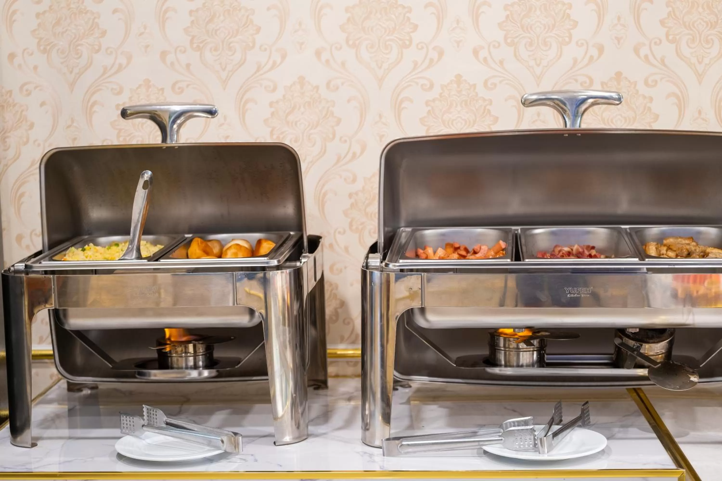 Food in Le Beryl Hanoi Hotel