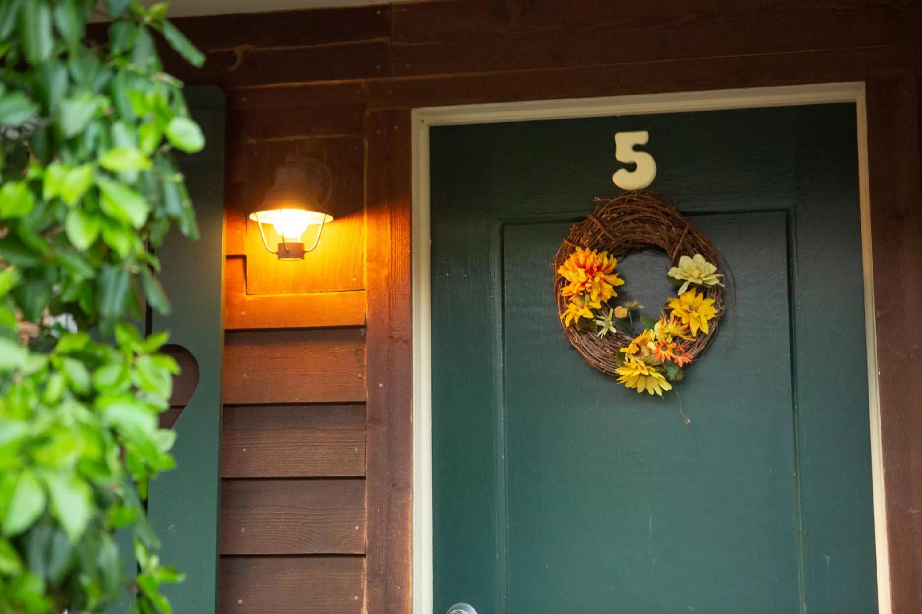 Facade/entrance in The Chimney Rock Inn & Cottages