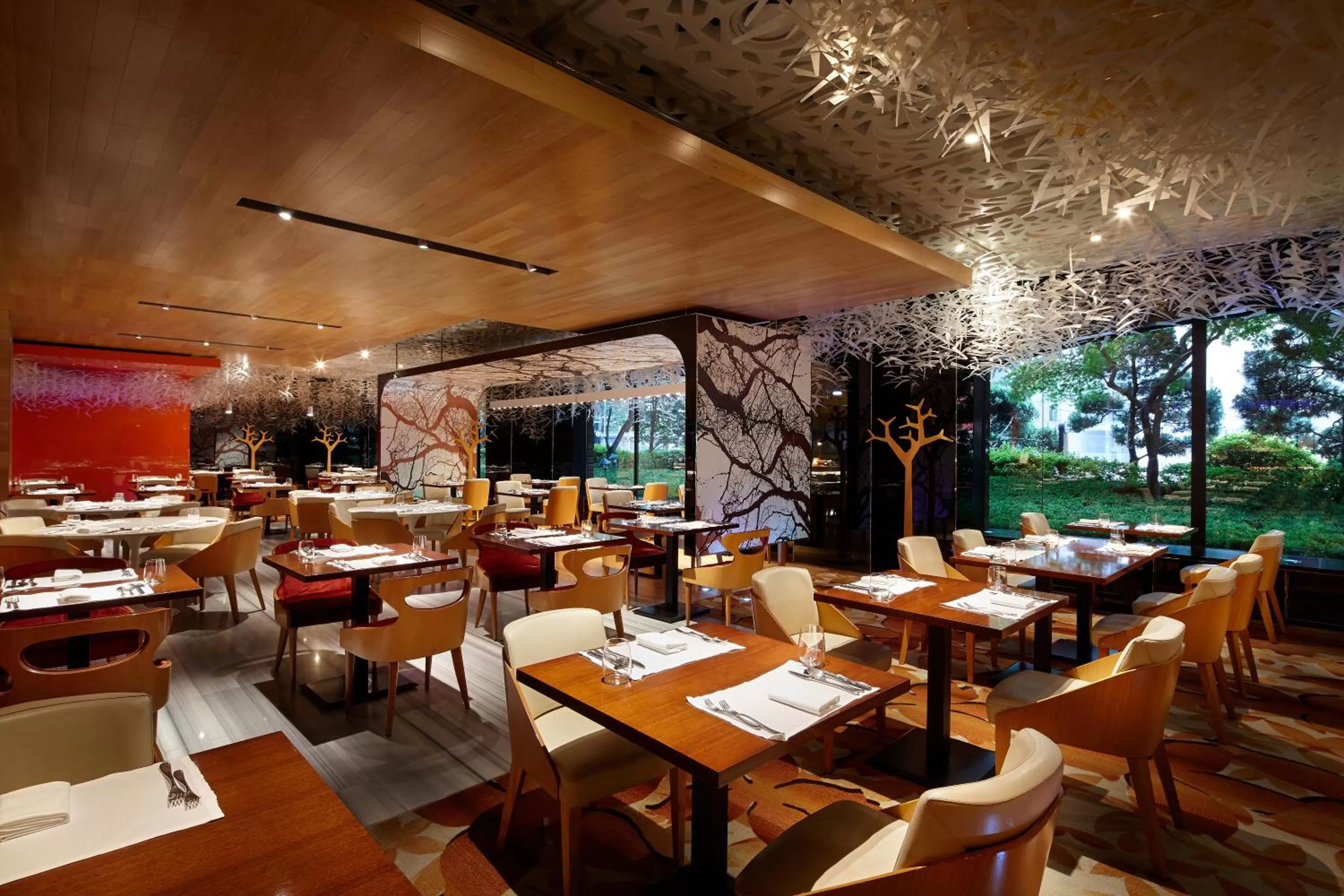 Restaurant/places to eat in Lotte Hotel Seoul Executive Tower