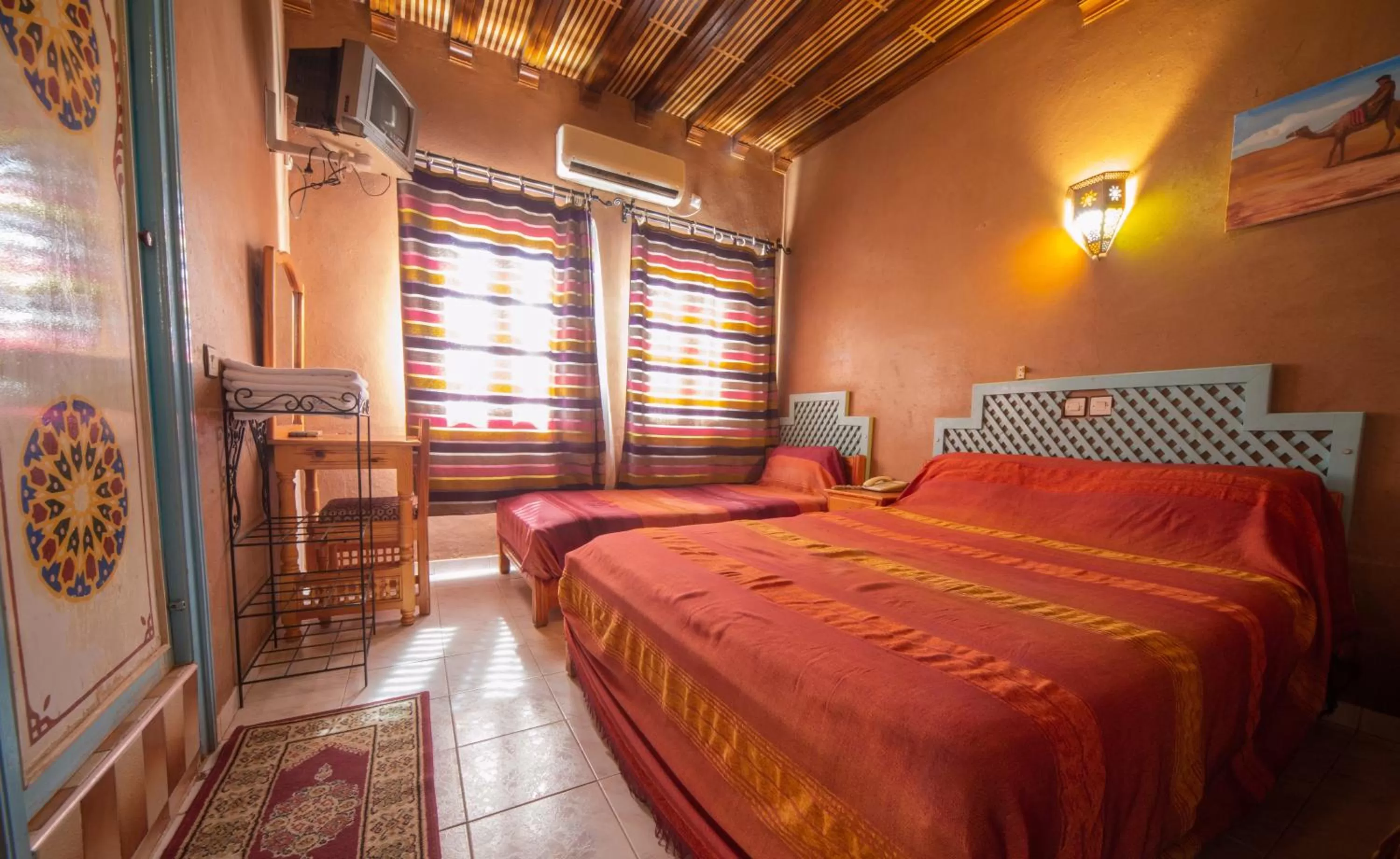 Bed in Hôtel Restaurant Zaghro