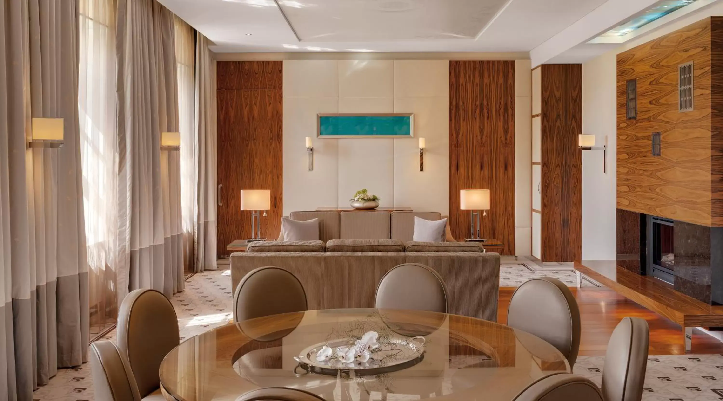 Presidential Suite - single occupancy in Bilderberg Bellevue Hotel Dresden Presidential Suite - single occupancy in Bilderberg Bellevue Hotel Dresden