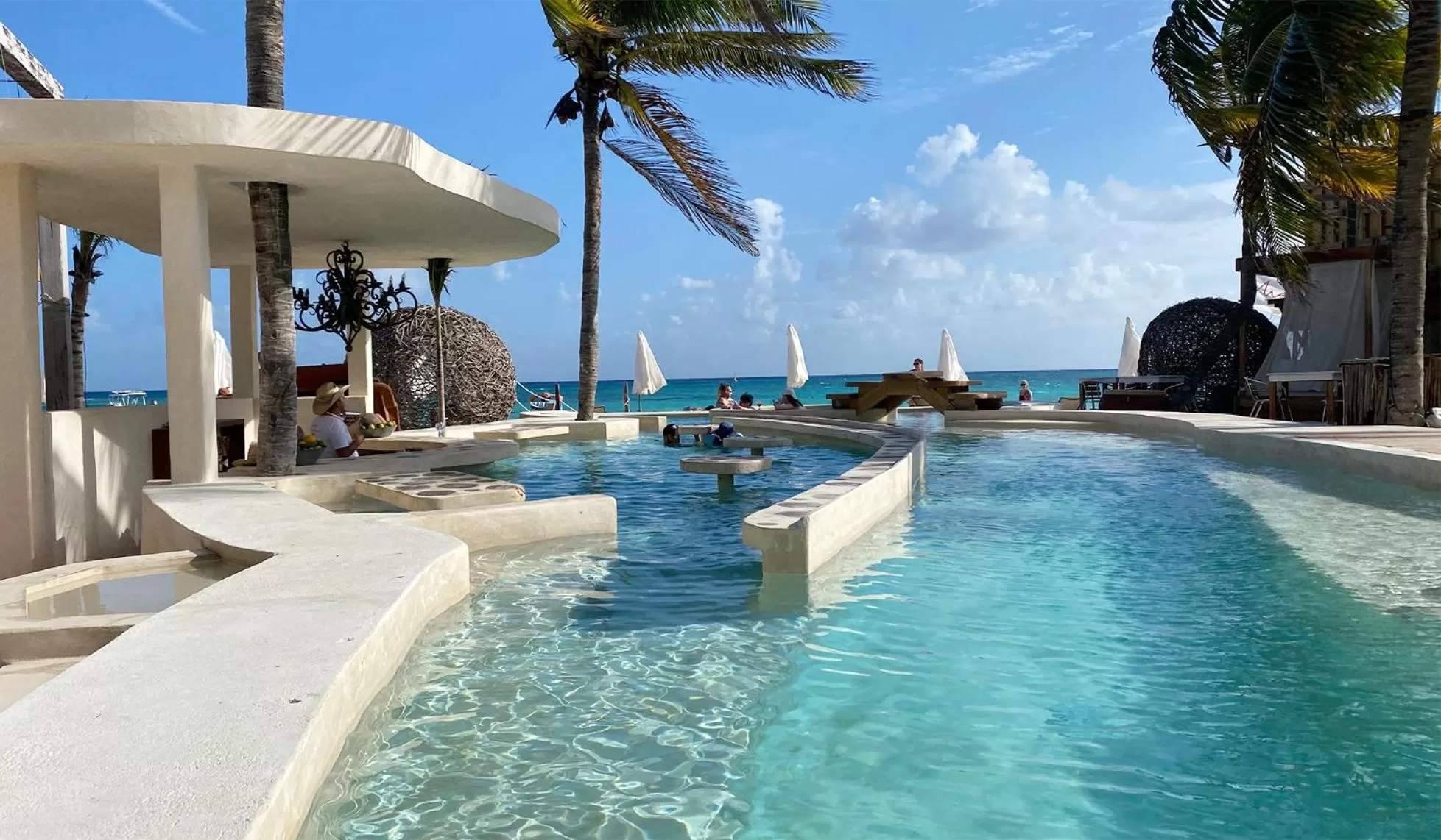 Beach in Nasim Condo Hotel con acceso BEACH CLUB GRATIS, metros 5th AVENIDA