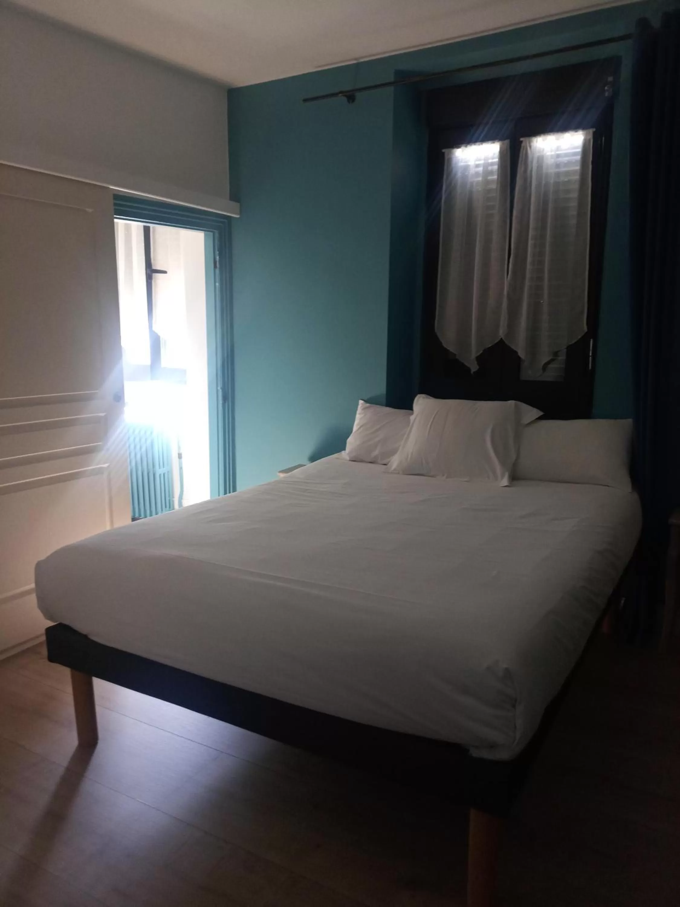 Photo of the whole room in Logis Hôtel La Bastide des Oliviers