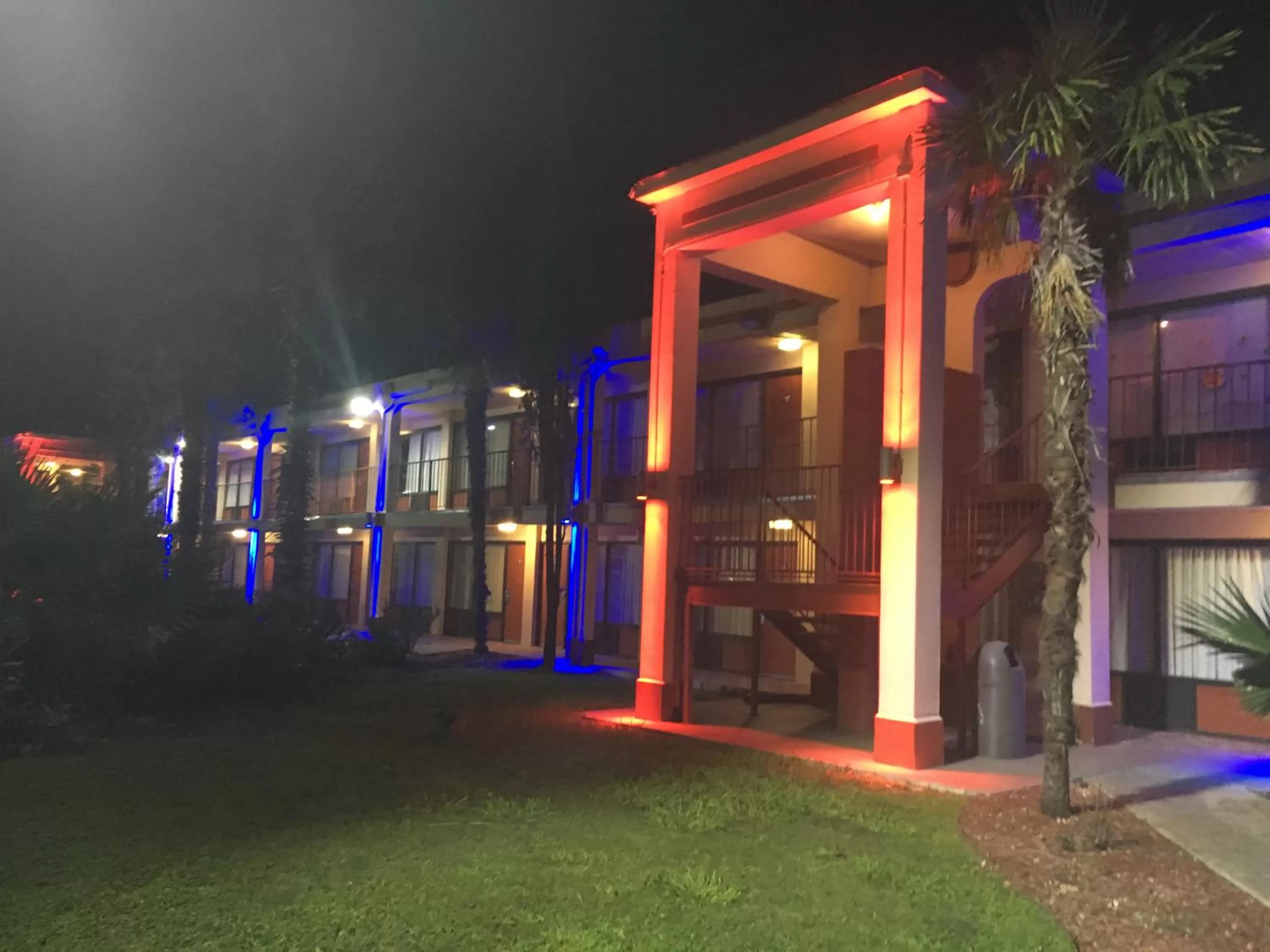 Property building in Knights Inn San Antonio near Frost Bank Center