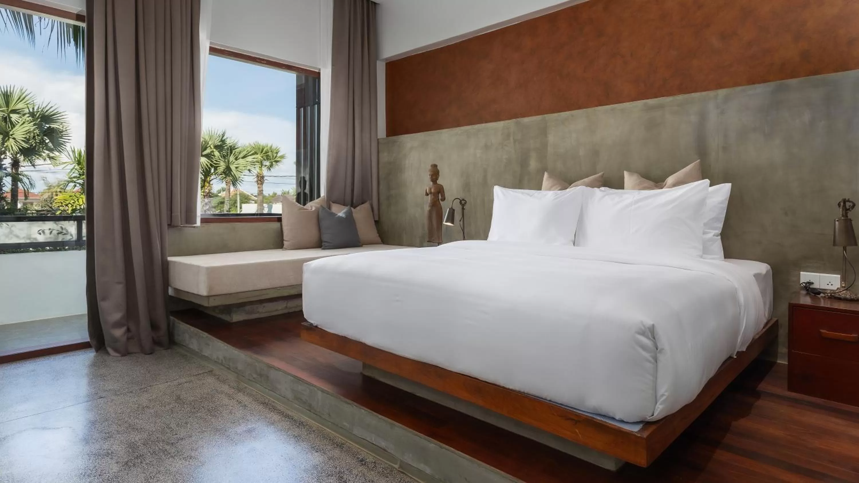 Photo of the whole room, Bed in Shintana Saya La Maison