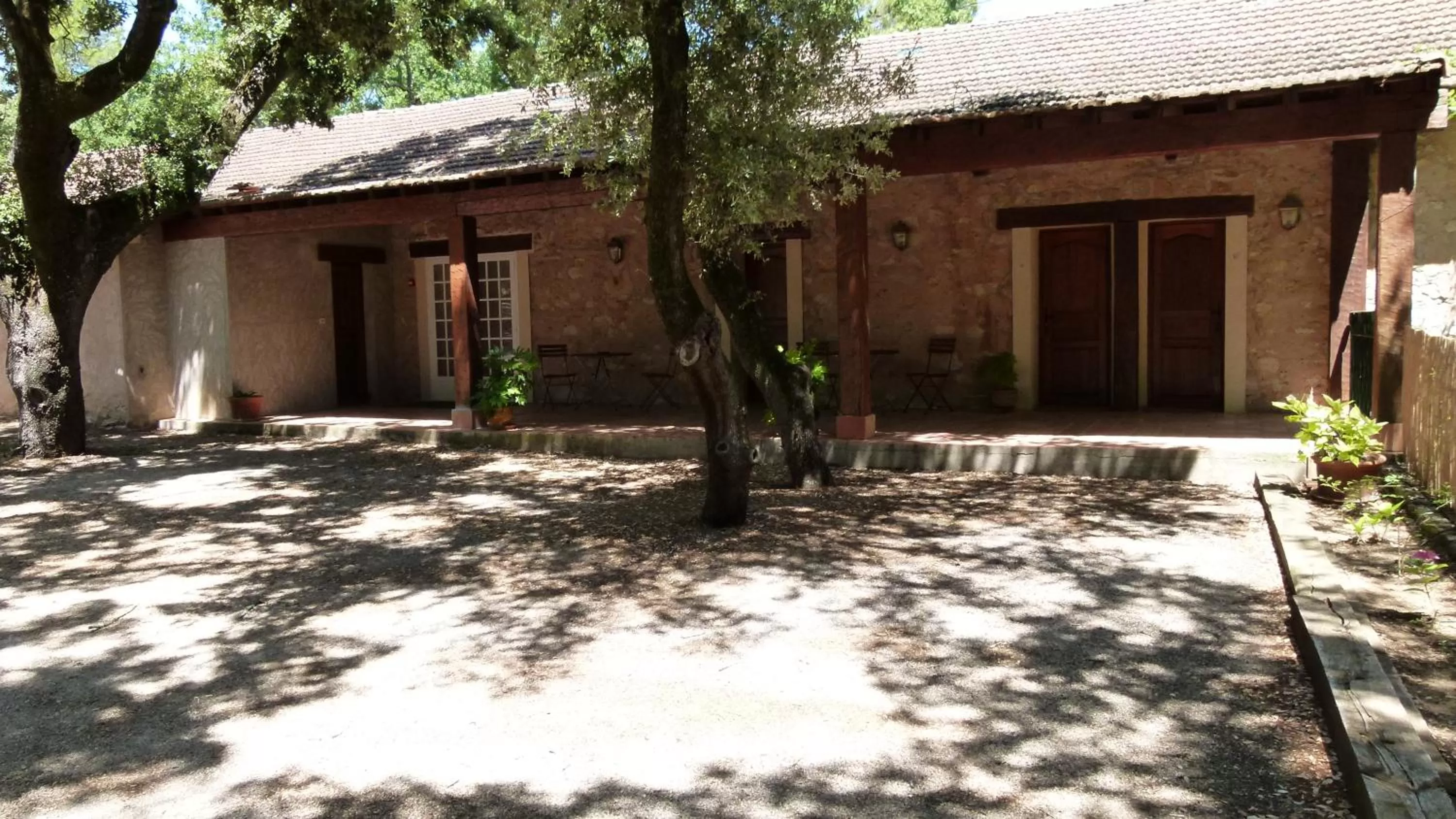 Property building in Domaine du Lac - Teritoria