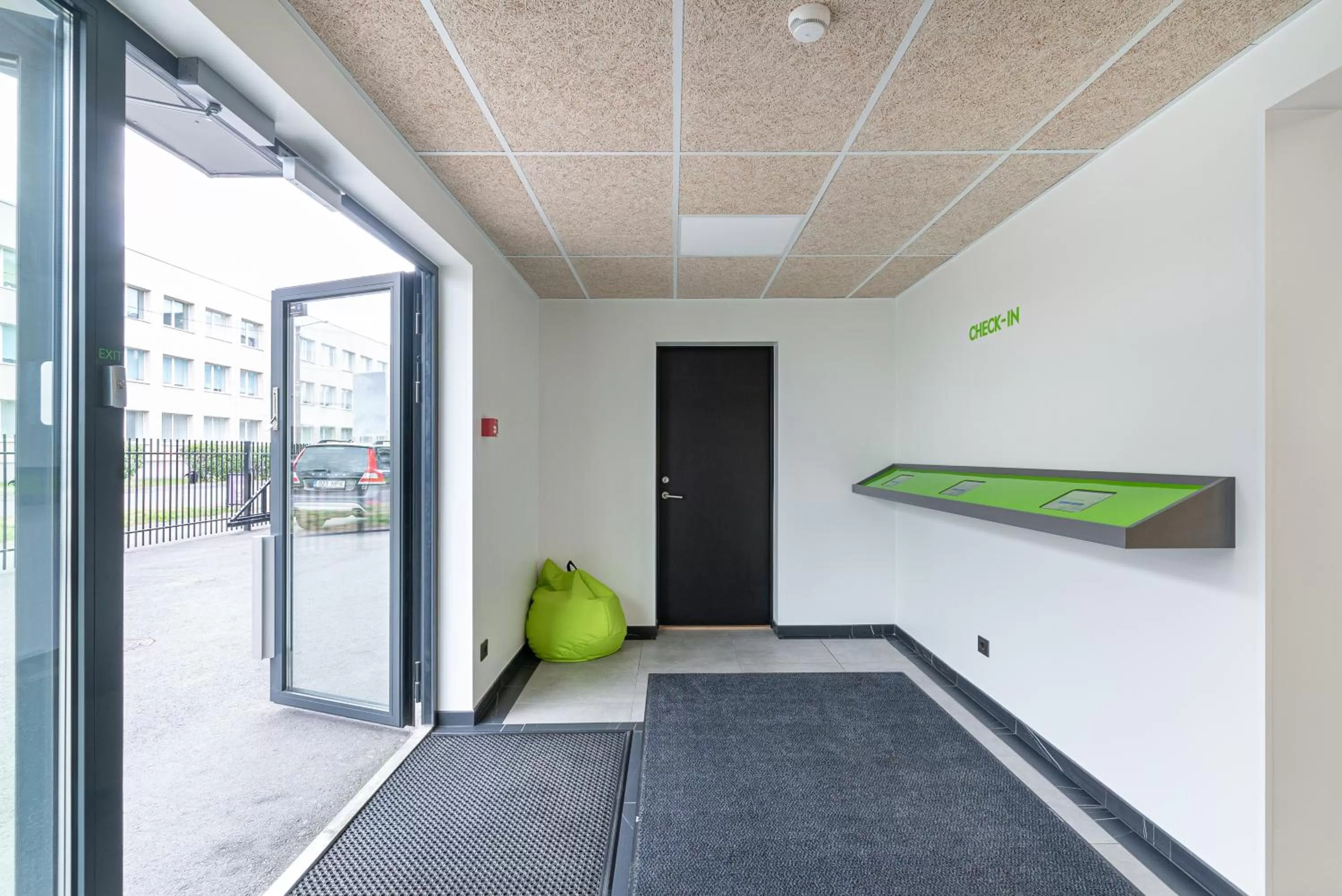 Facade/entrance in U11 Hotel