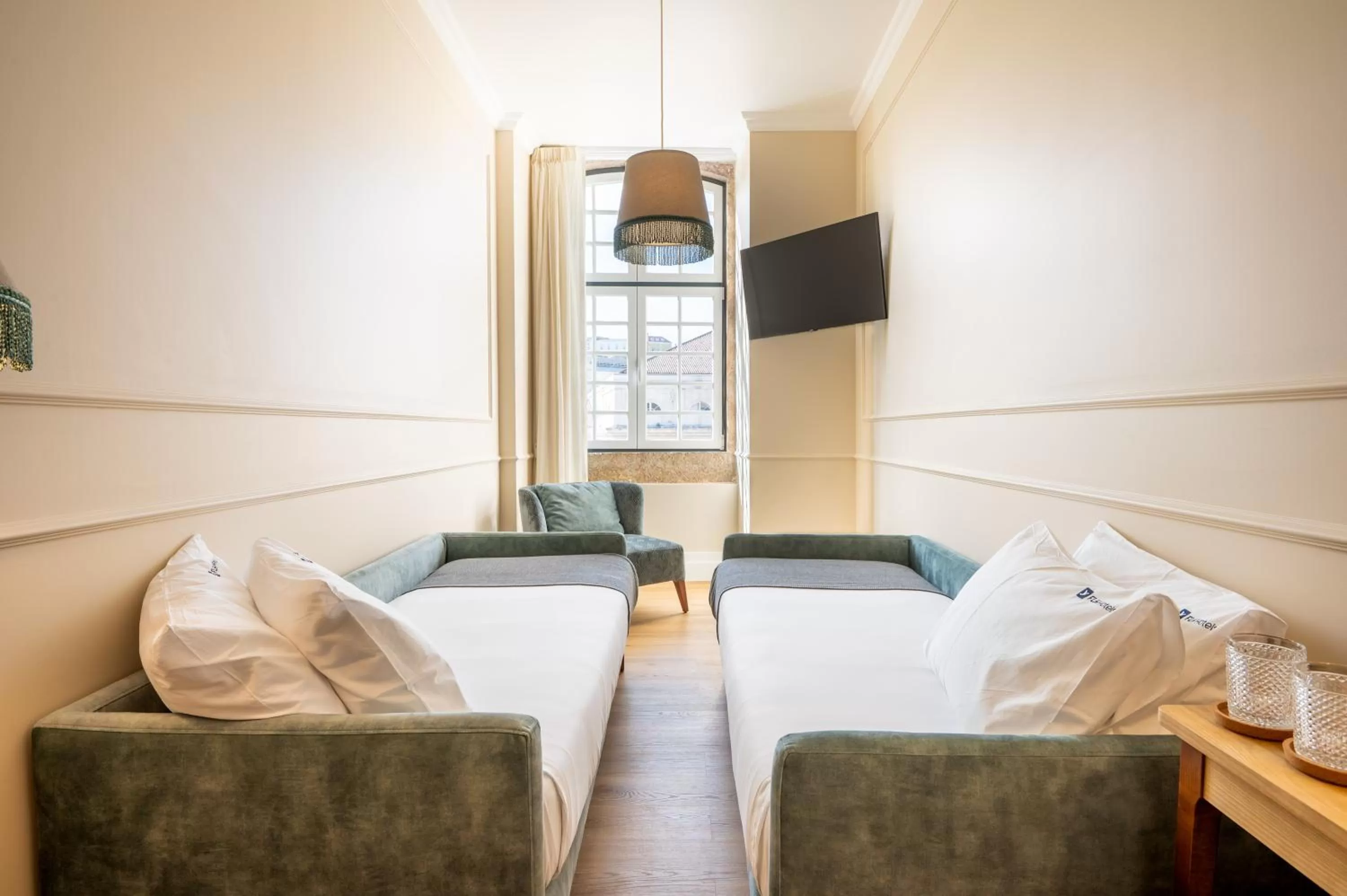 Small Twin Room in Boemio FLH Hotels