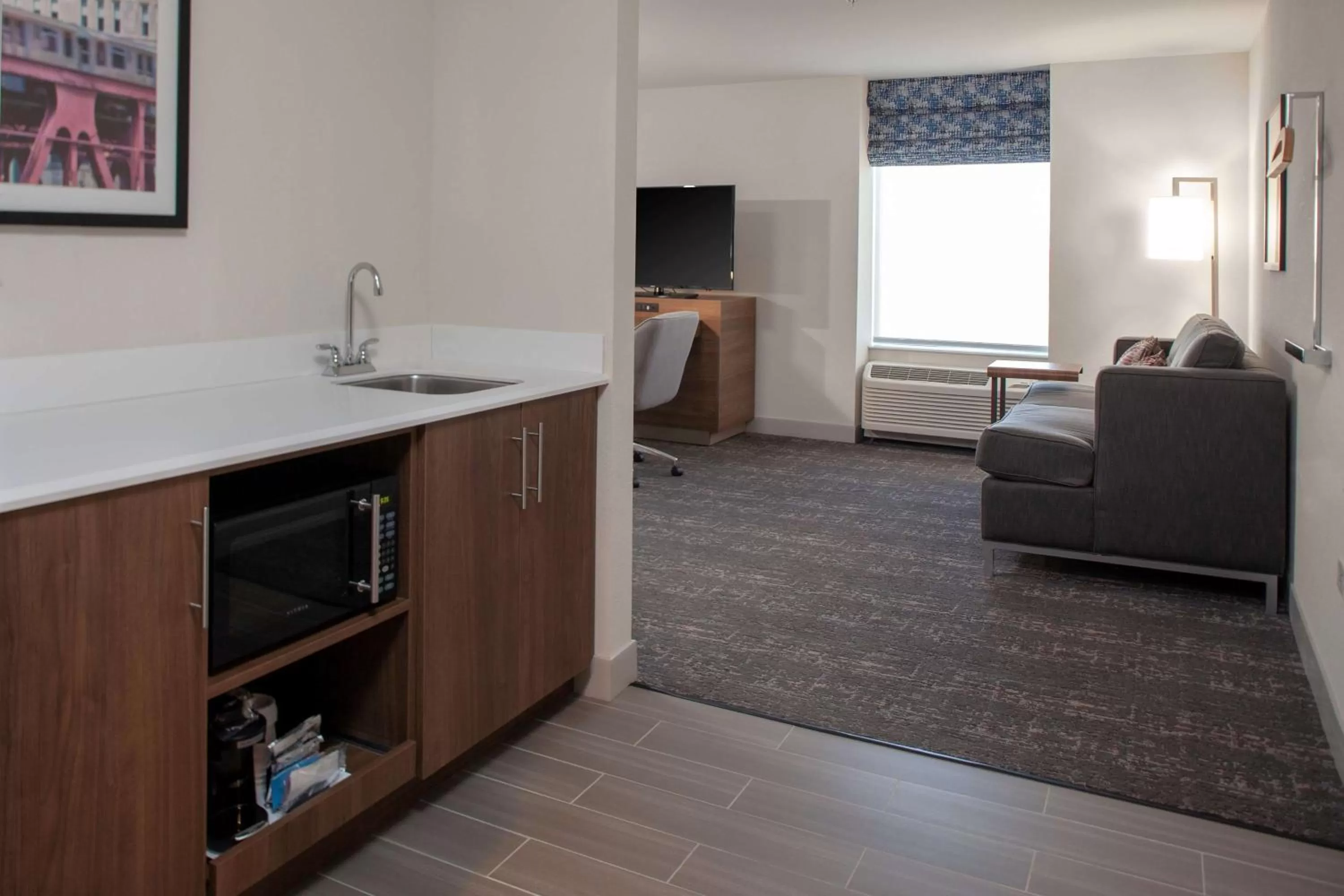 Living room in Hampton Inn & Suites Chicago-Burr Ridge