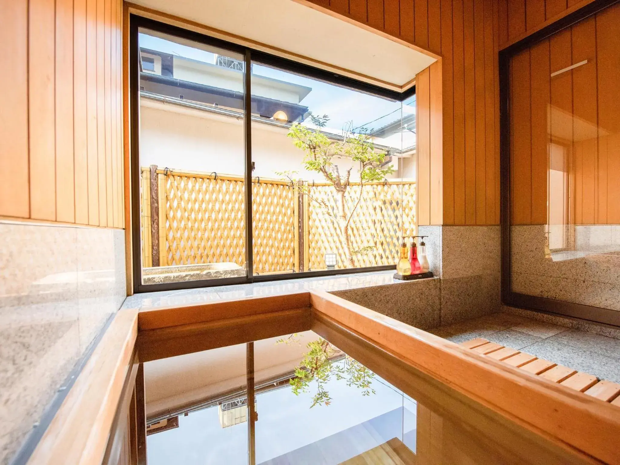 Japanese Style Superior Room with Garden View in Hotel Hagoromo Japanese Style Superior Room with Garden View in Hotel Hagoromo
